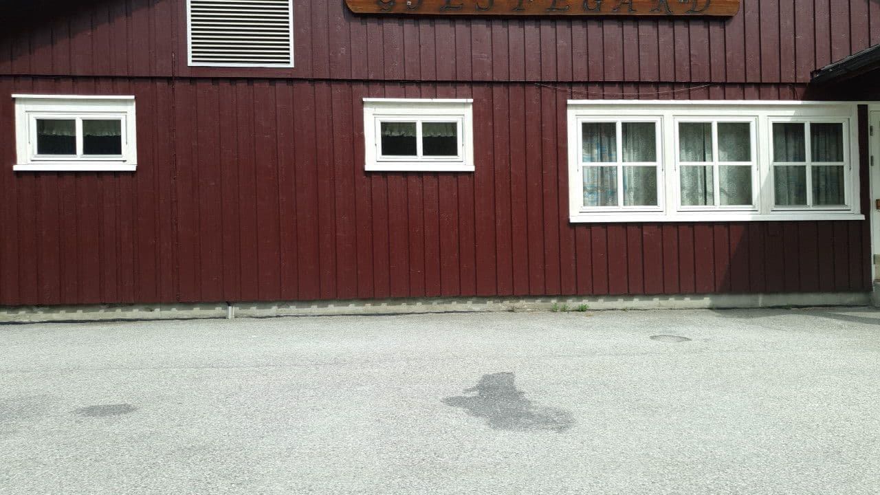 Street view near Dovreskogen gjestegård, Vågåmo — © pbb (CC BY-SA · Mapillary)