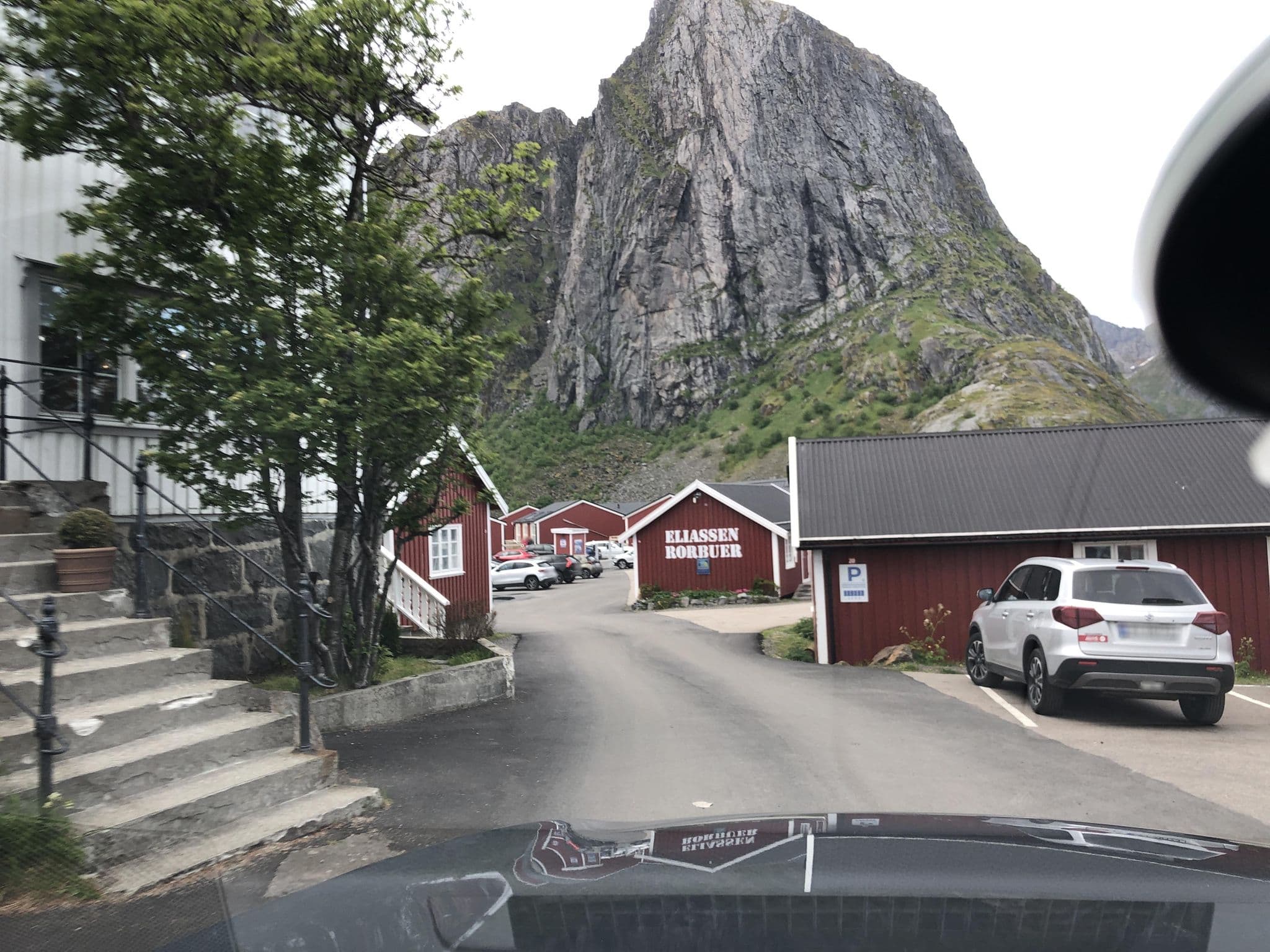 Street view near Eliassen Rorbuer and Hostel, Gravdal — © laye (CC BY-SA · Mapillary)