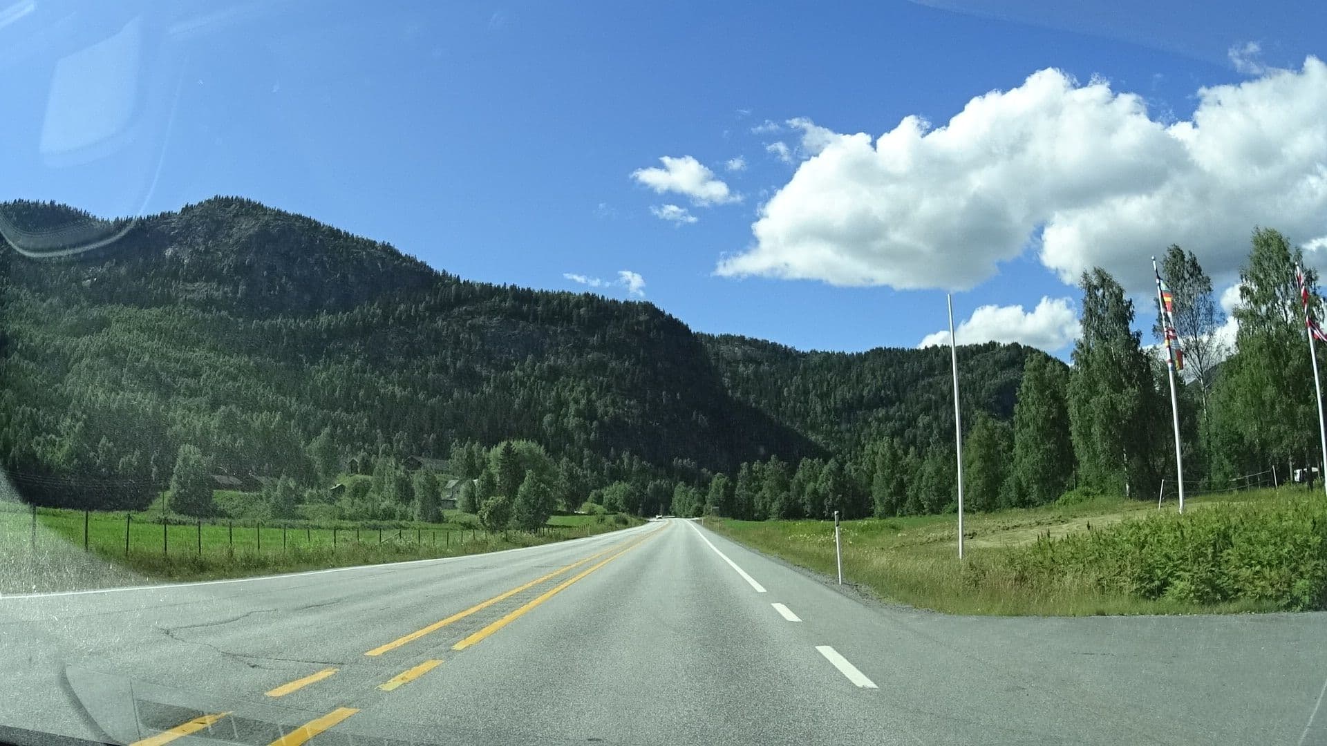 Street view near Stavn Campingsenter, Nesbyen — © kino (CC BY-SA · Mapillary)