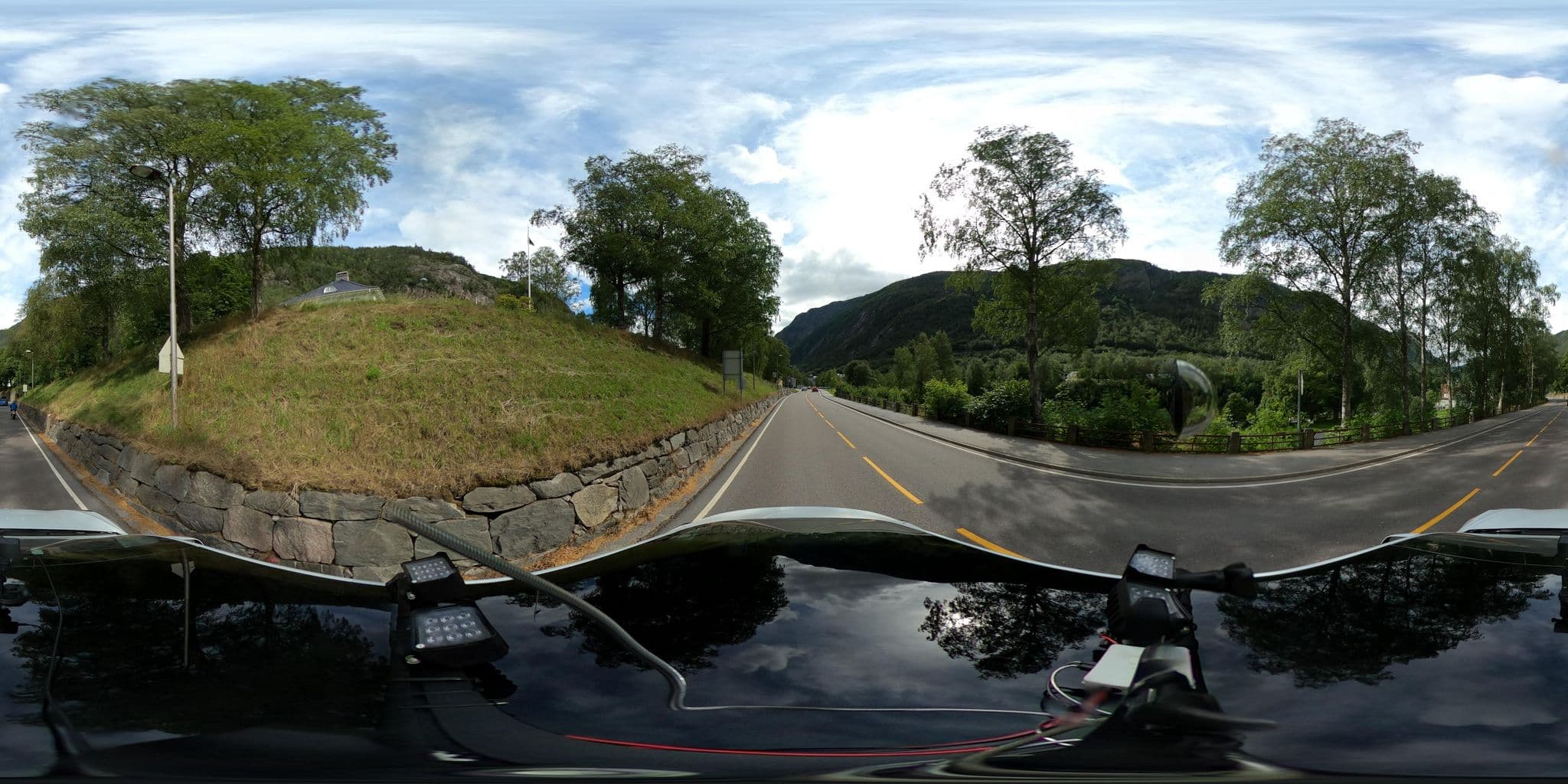 Street view near Rjukan Admini Hotel, Rjukan — © catoandersen (CC BY-SA · Mapillary)