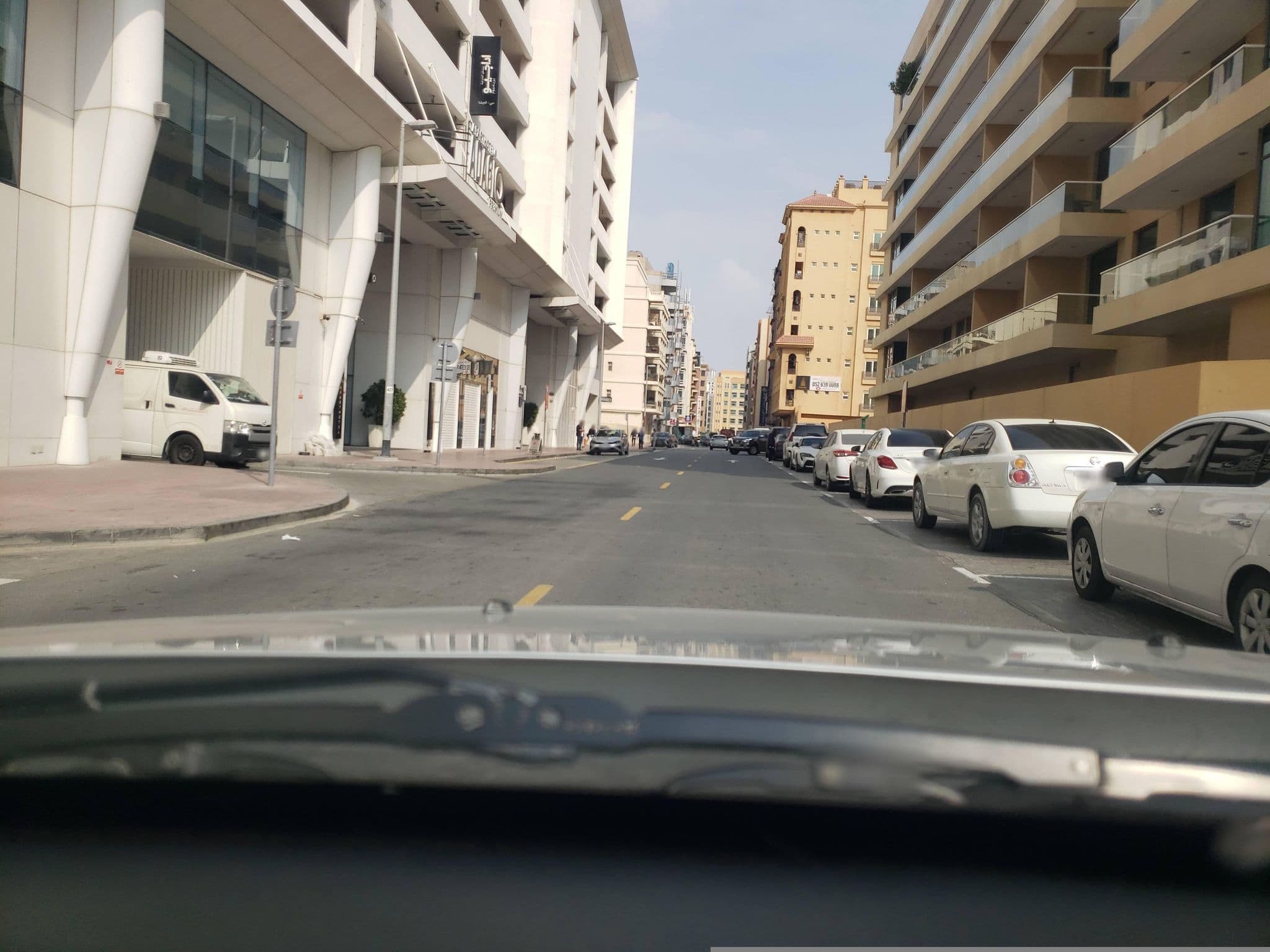 Street view near Novotel Al Barsha, Al Sufouh — © mapfool (CC BY-SA · Mapillary)