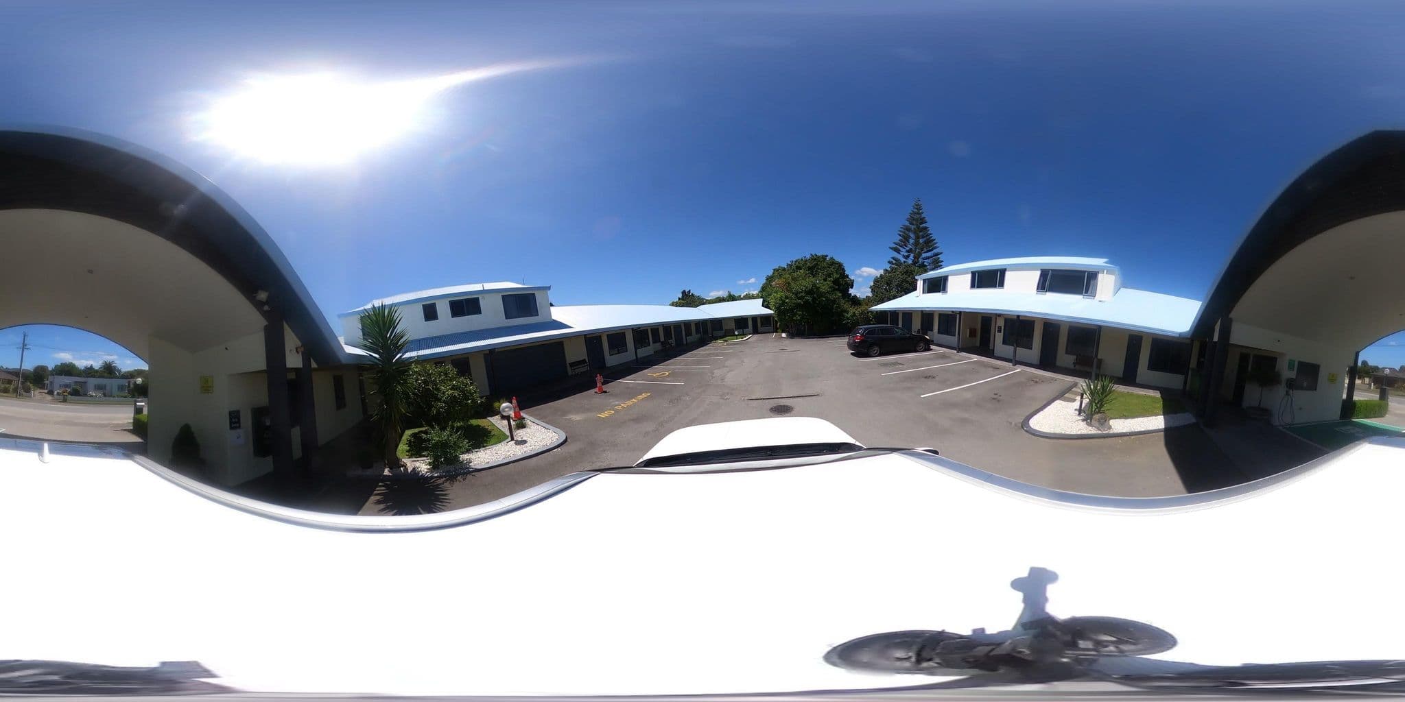 Street view near Amble Inn Motel, Levin — © nboland (CC BY-SA · Mapillary)