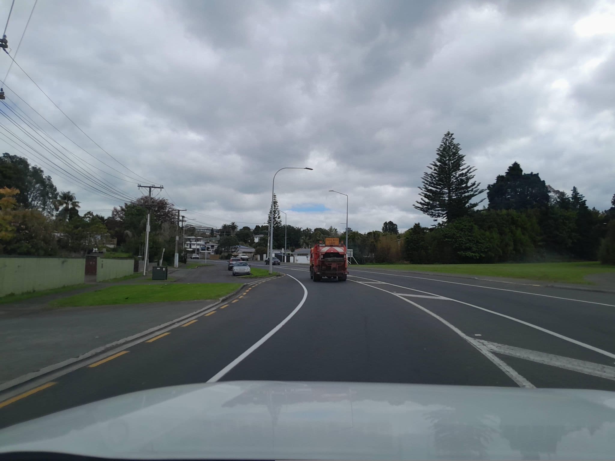 Street view near Kingswood Manor Motel, Otangarei — © marklt (CC BY-SA · Mapillary)