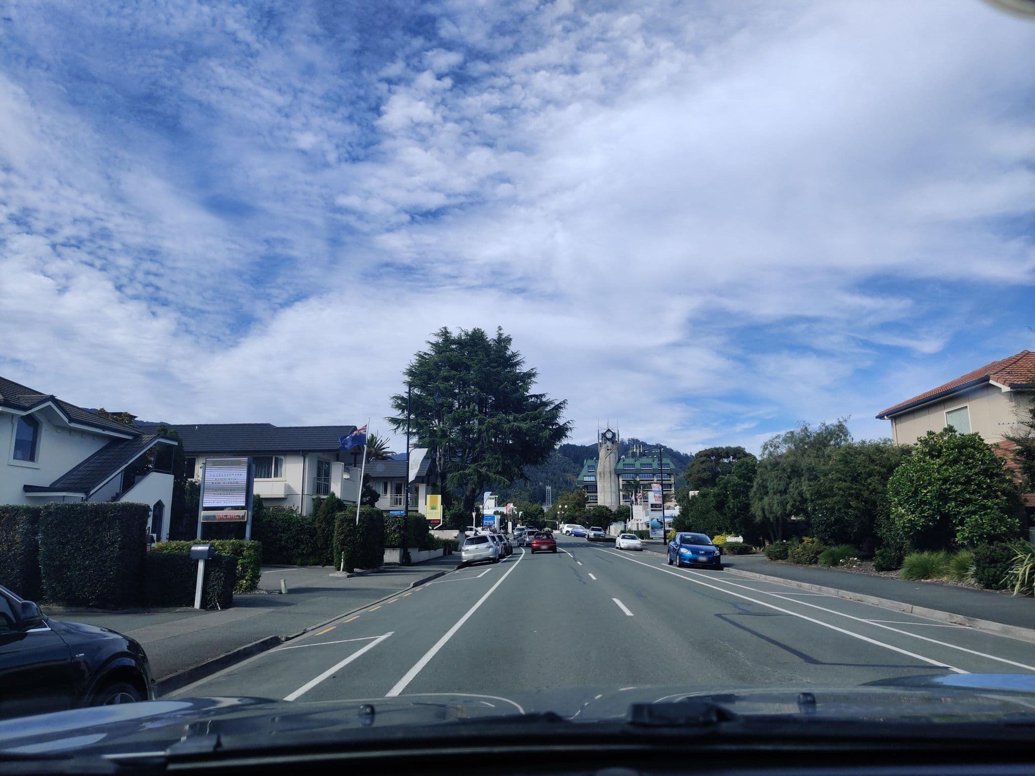 Street view near Delorenzo's Studio Apartments, Nelson — © elphix (CC BY-SA · Mapillary)