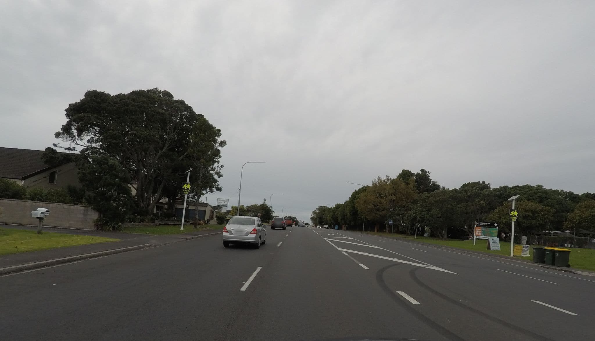 Street view near Howick Motor Lodge, Botany Downs — © ralley (CC BY-SA · Mapillary)