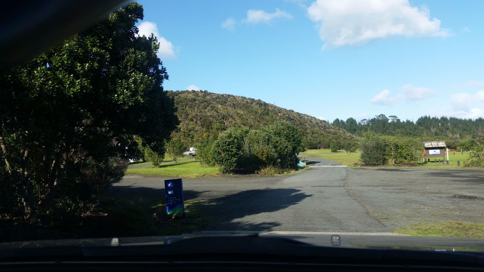 Street view near Pine Beach Camp Ground, Dargaville — © dreadond (CC BY-SA · Mapillary)