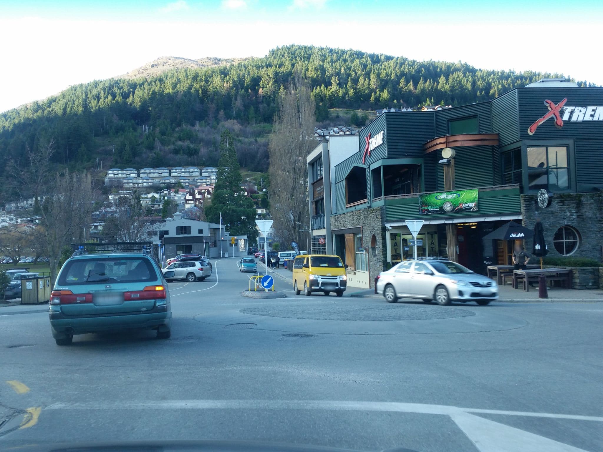 Street view near Lylo Queenstown, Queenstown — © bmannz (CC BY-SA · Mapillary)