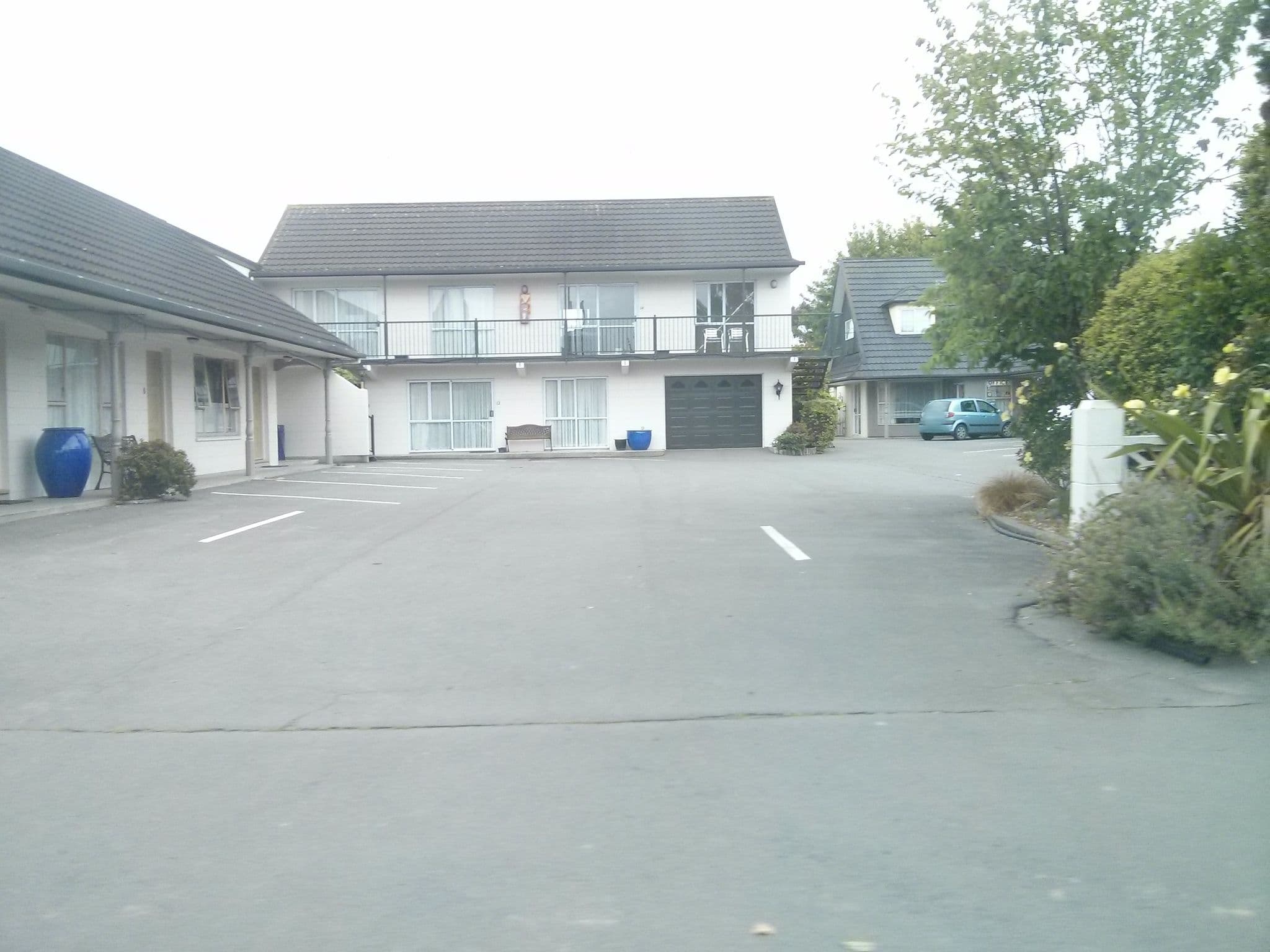 Street view near Christchurch Motel, Riccarton — © hoodlum (CC BY-SA · Mapillary)