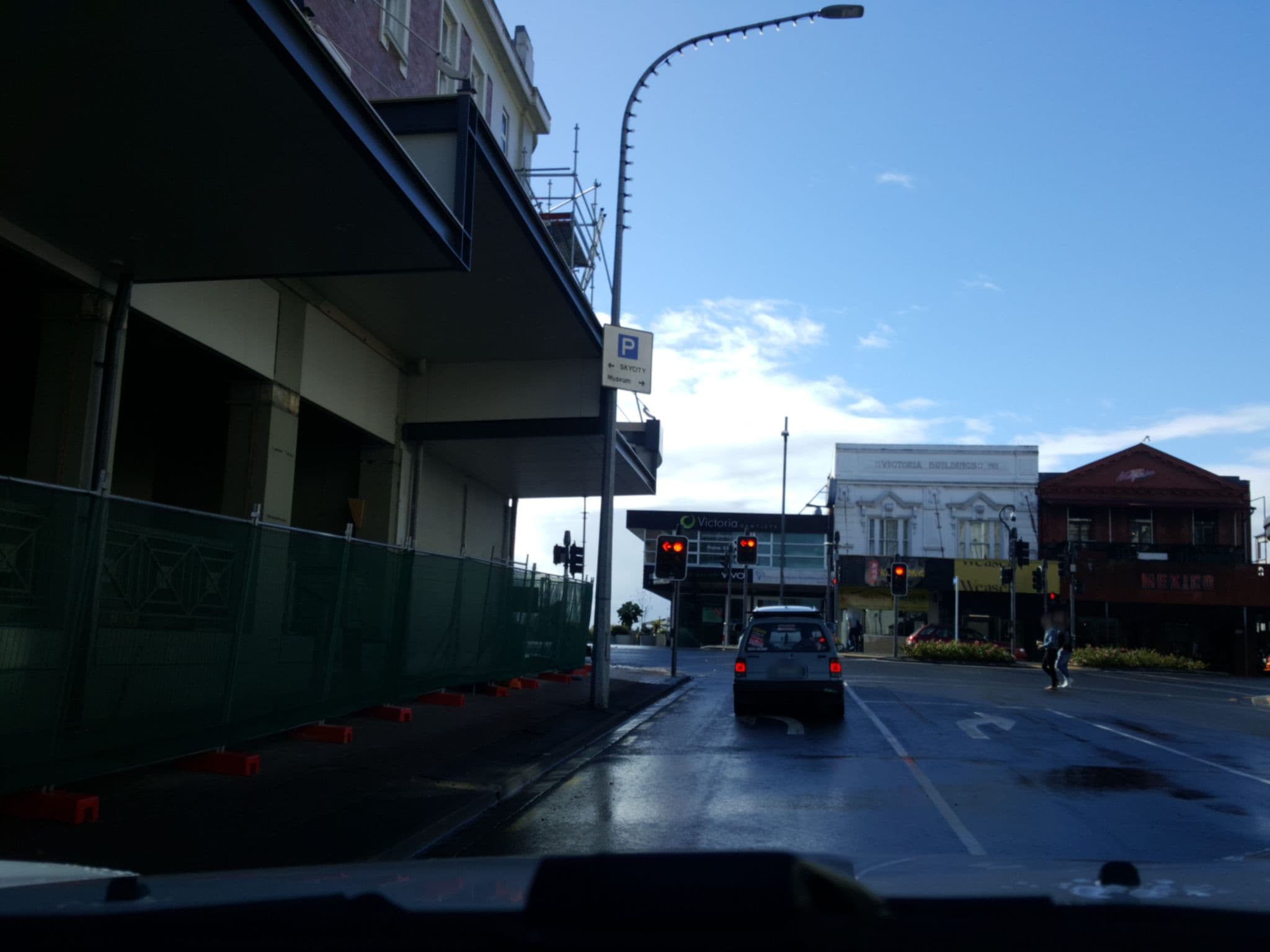 Street view near Ramada by Wyndham Hamilton City Center, Hamilton — © elphix (CC BY-SA · Mapillary)