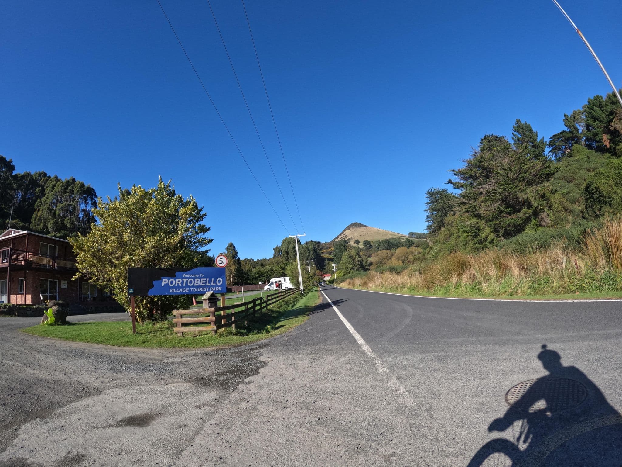 Street view near Portobello Village Tourist Park, Portobello — © skillsy (CC BY-SA · Mapillary)