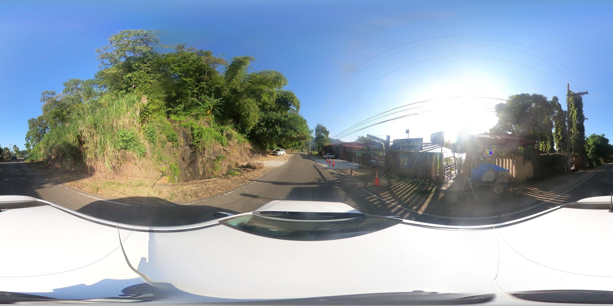 Street view near El Bongo Hotel Boutique, Portobelo — © kaart5 (CC BY-SA · Mapillary)