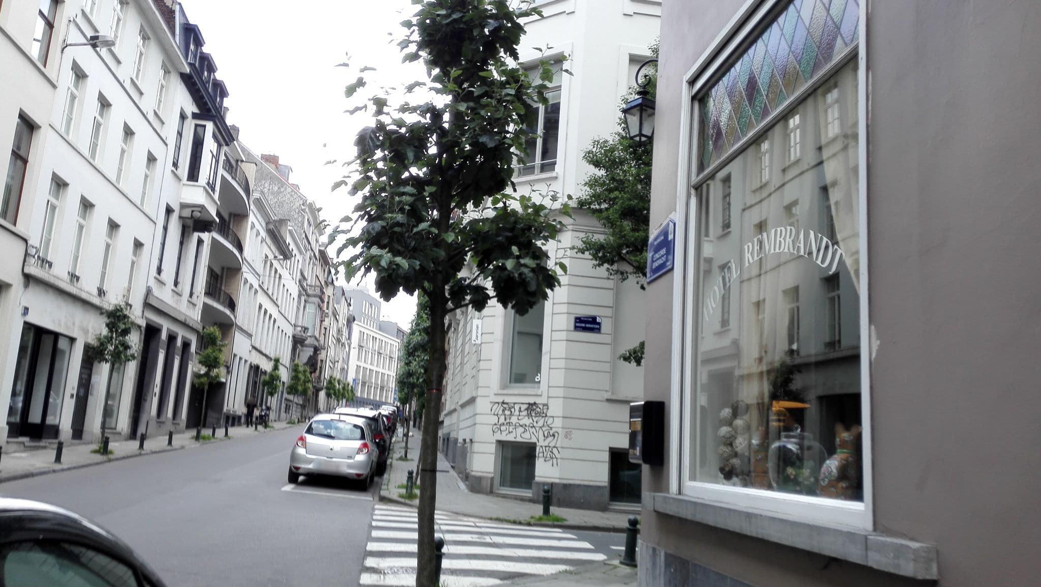 Street view near Rembrandt, Ixelles — © polyglot (CC BY-SA · Mapillary)