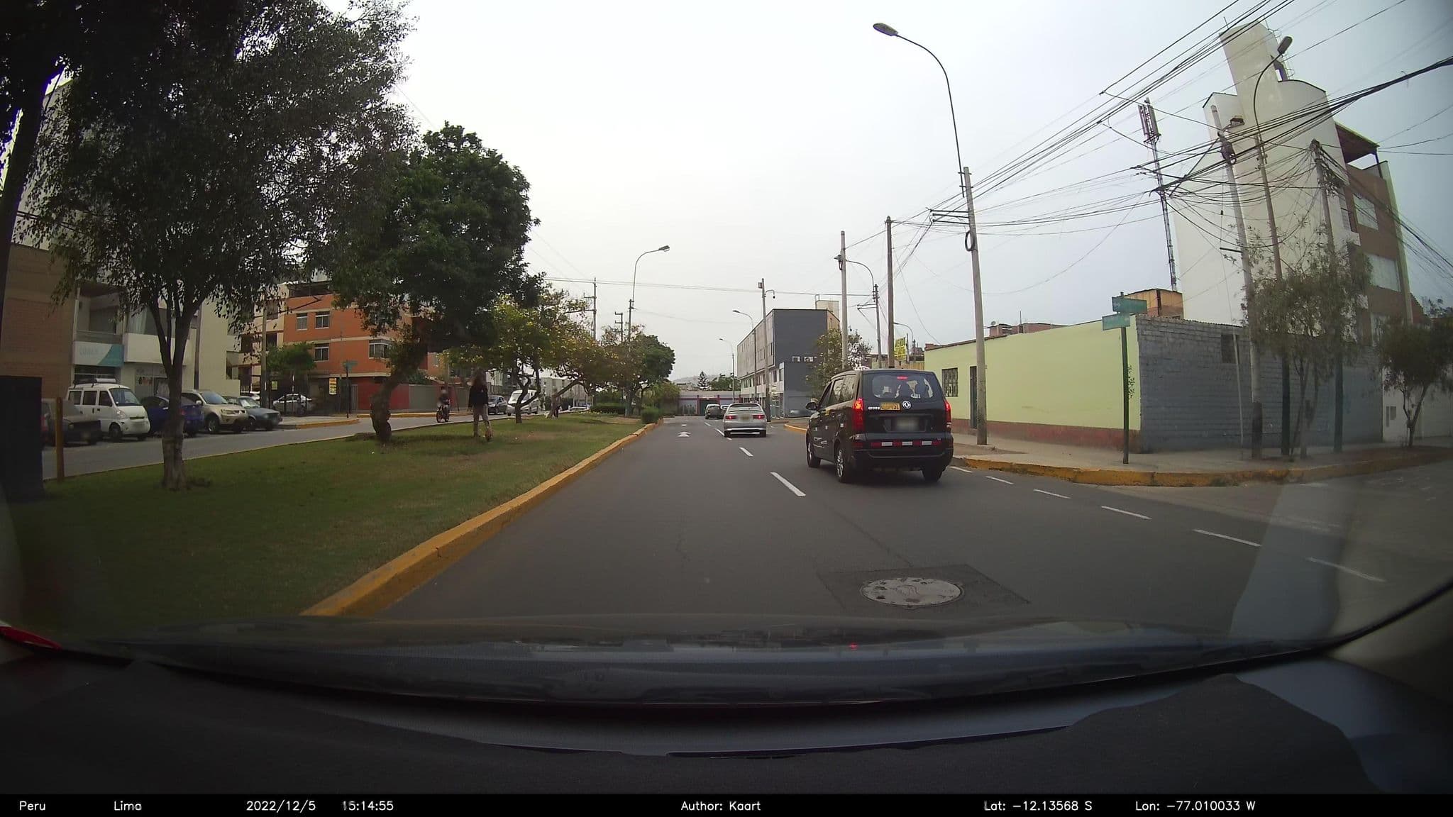 Street view near Lima Hostel, Santiago de Surco — © kaart5 (CC BY-SA · Mapillary)