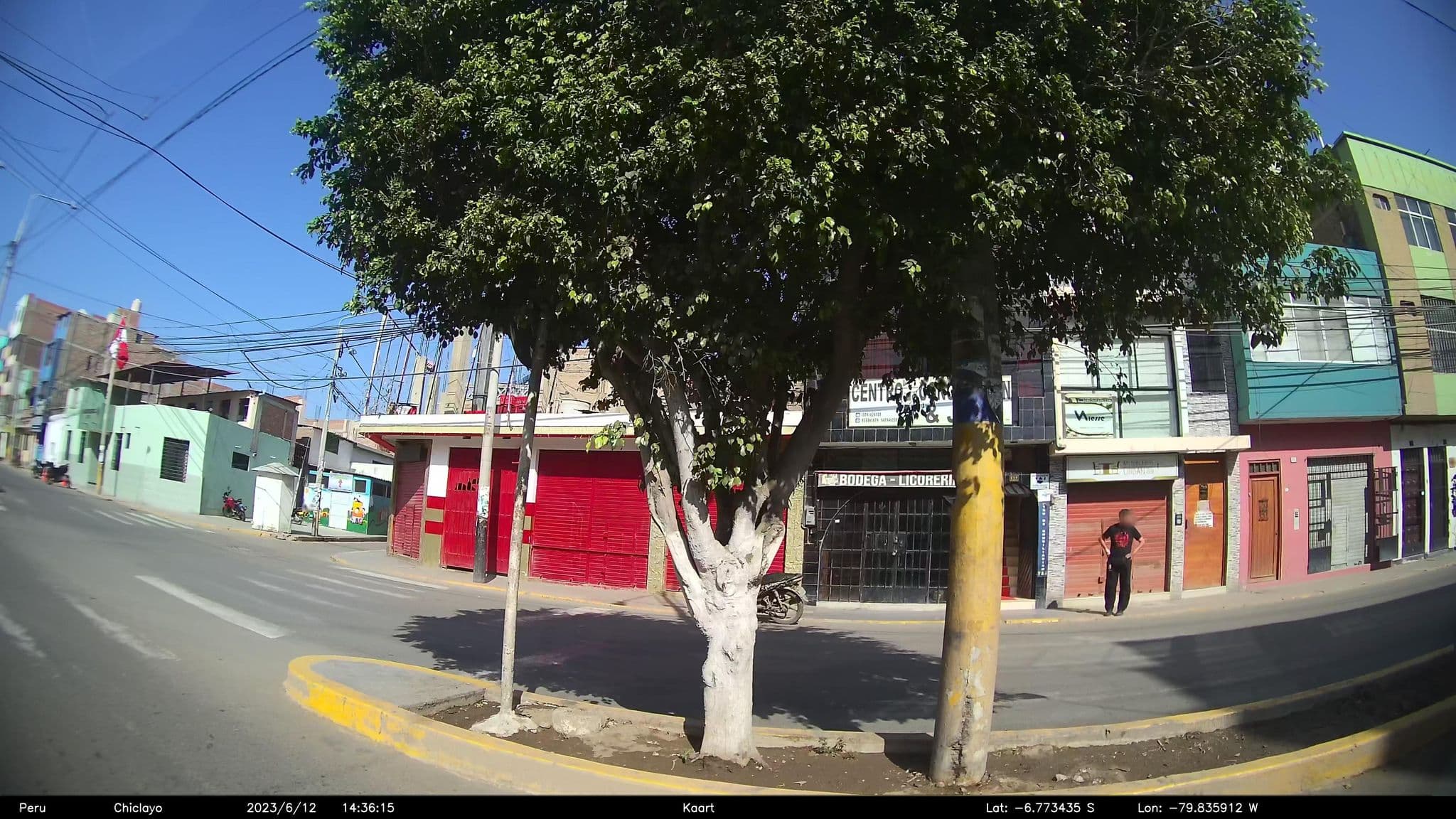 Street view near El Virrey, Chiclayo — © kaart_2 (CC BY-SA · Mapillary)