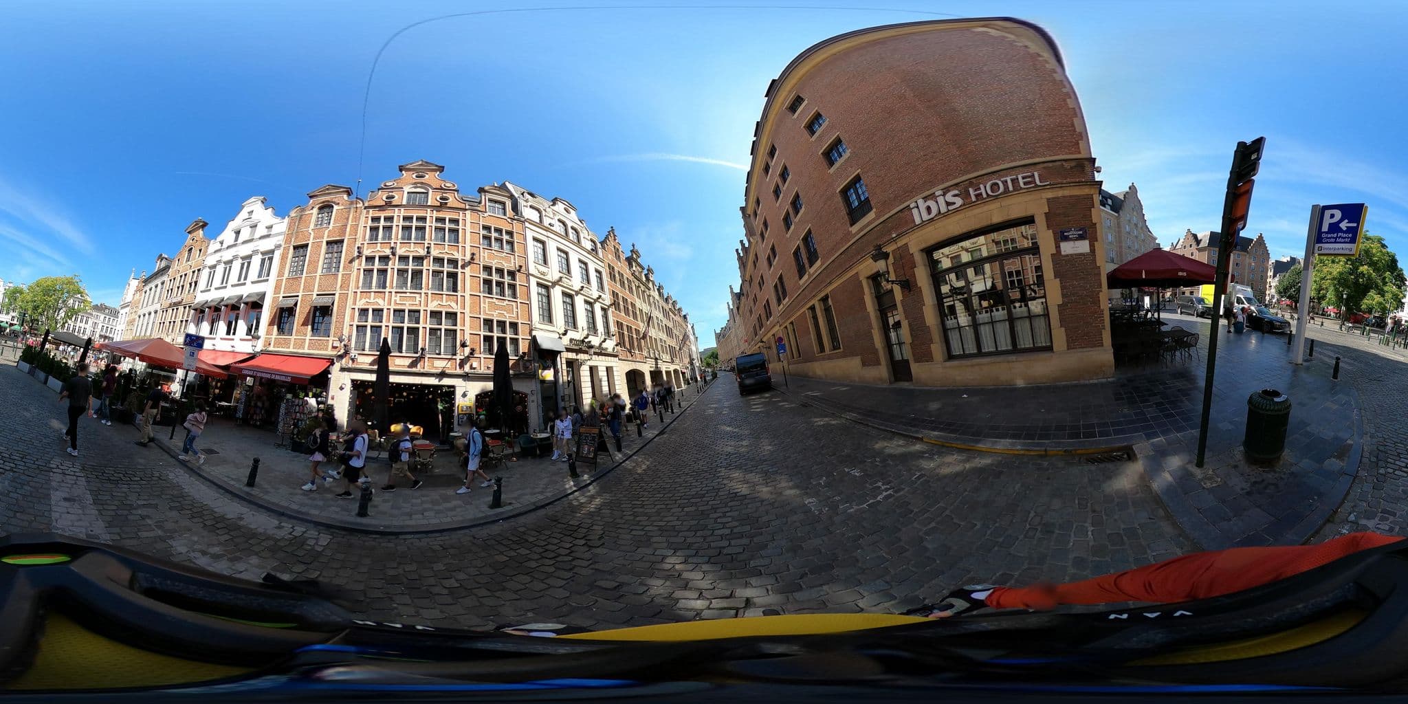 Street view near Numastays, Brussels — © Stefdegreef (CC BY-SA · Mapillary)