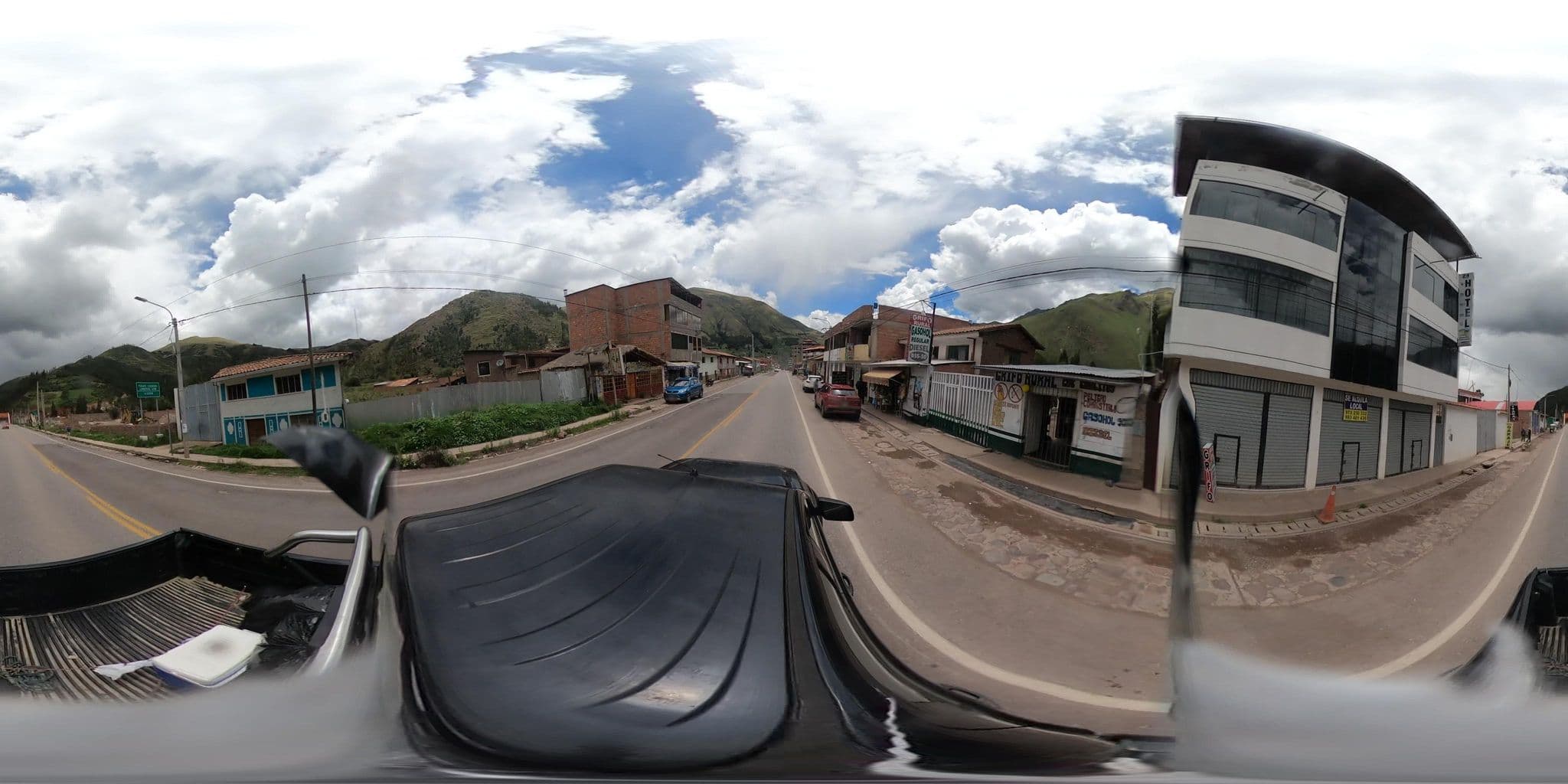 Street view near Hospedaje Montaña Vinicunca, Checacupe — © jaderbavaresco (CC BY-SA · Mapillary)