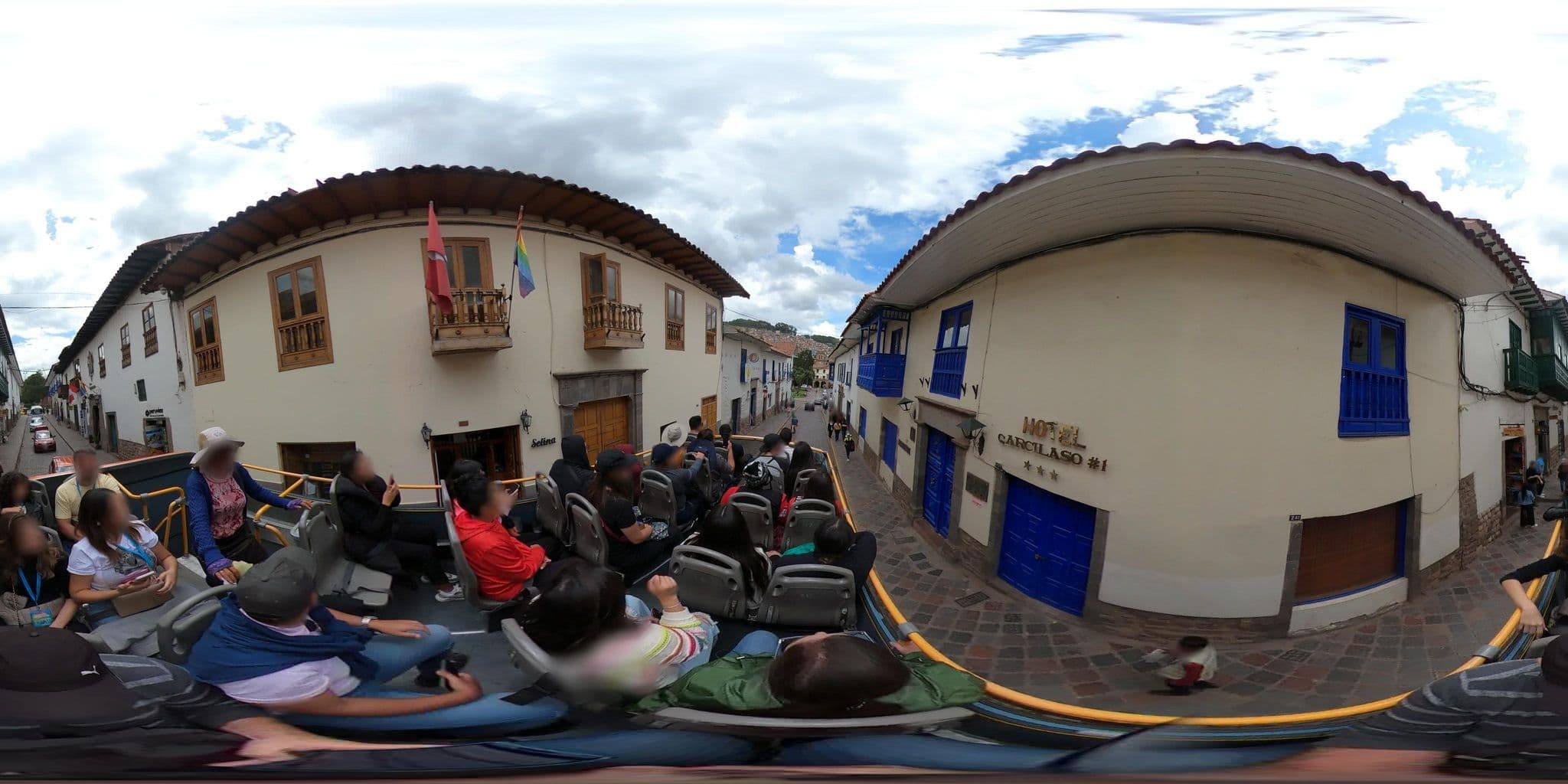 Street view near Selina, Santiago