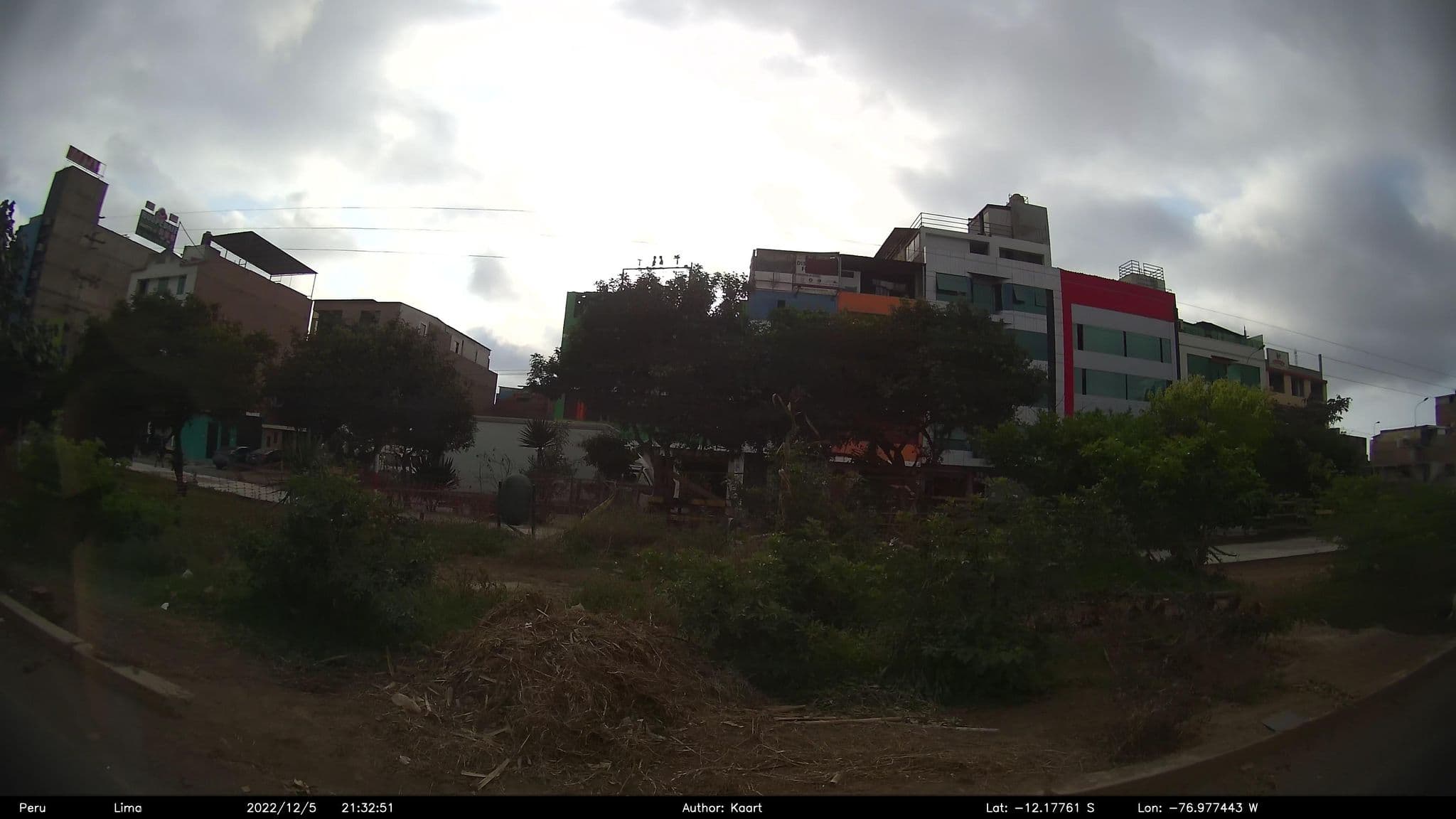 Street view near Hostal Kevin, Santiago de Surco — © kaart5 (CC BY-SA · Mapillary)