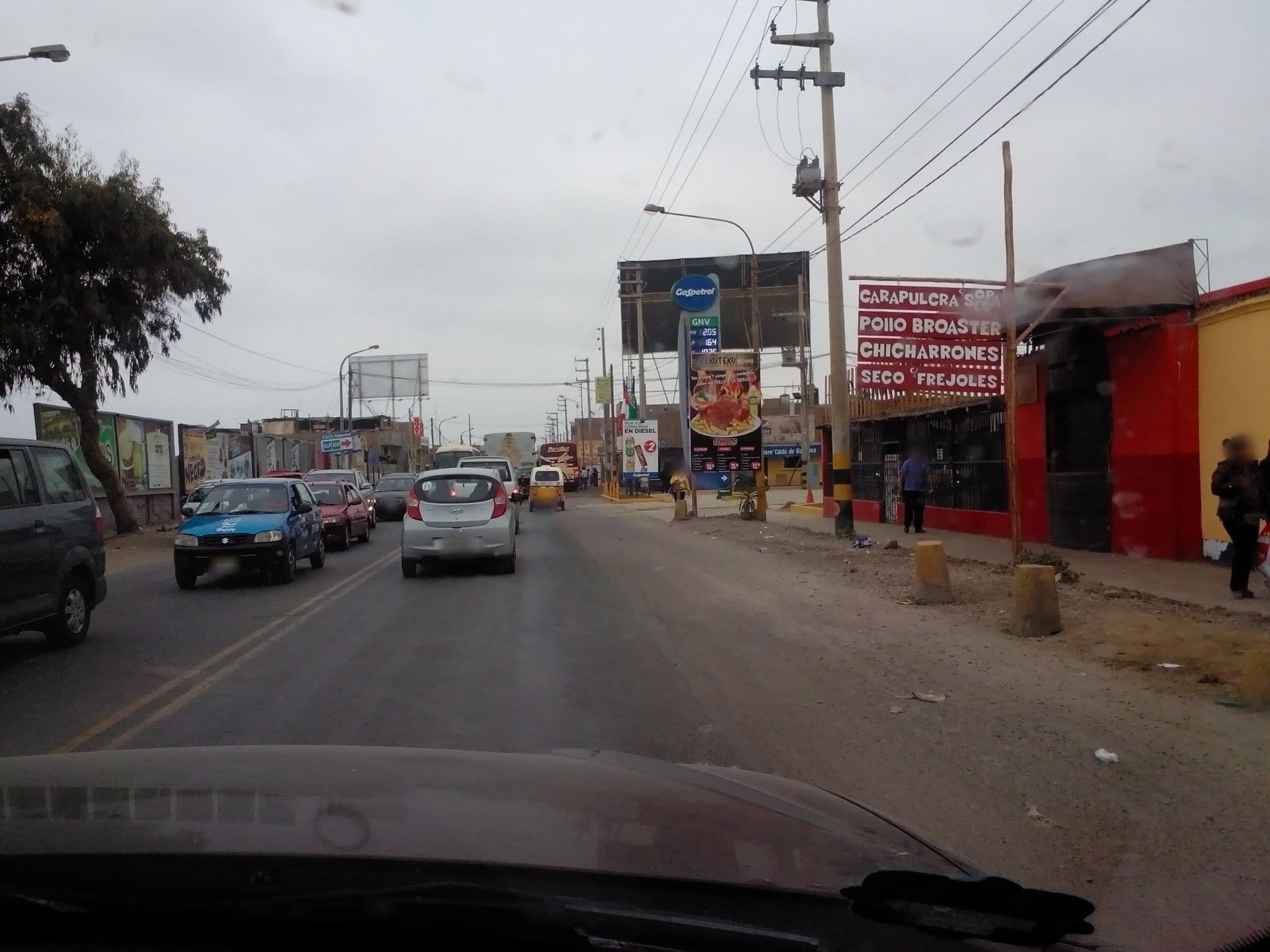 Street view near Hostal Chevo's, Chincha Alta — © derfred (CC BY-SA · Mapillary)