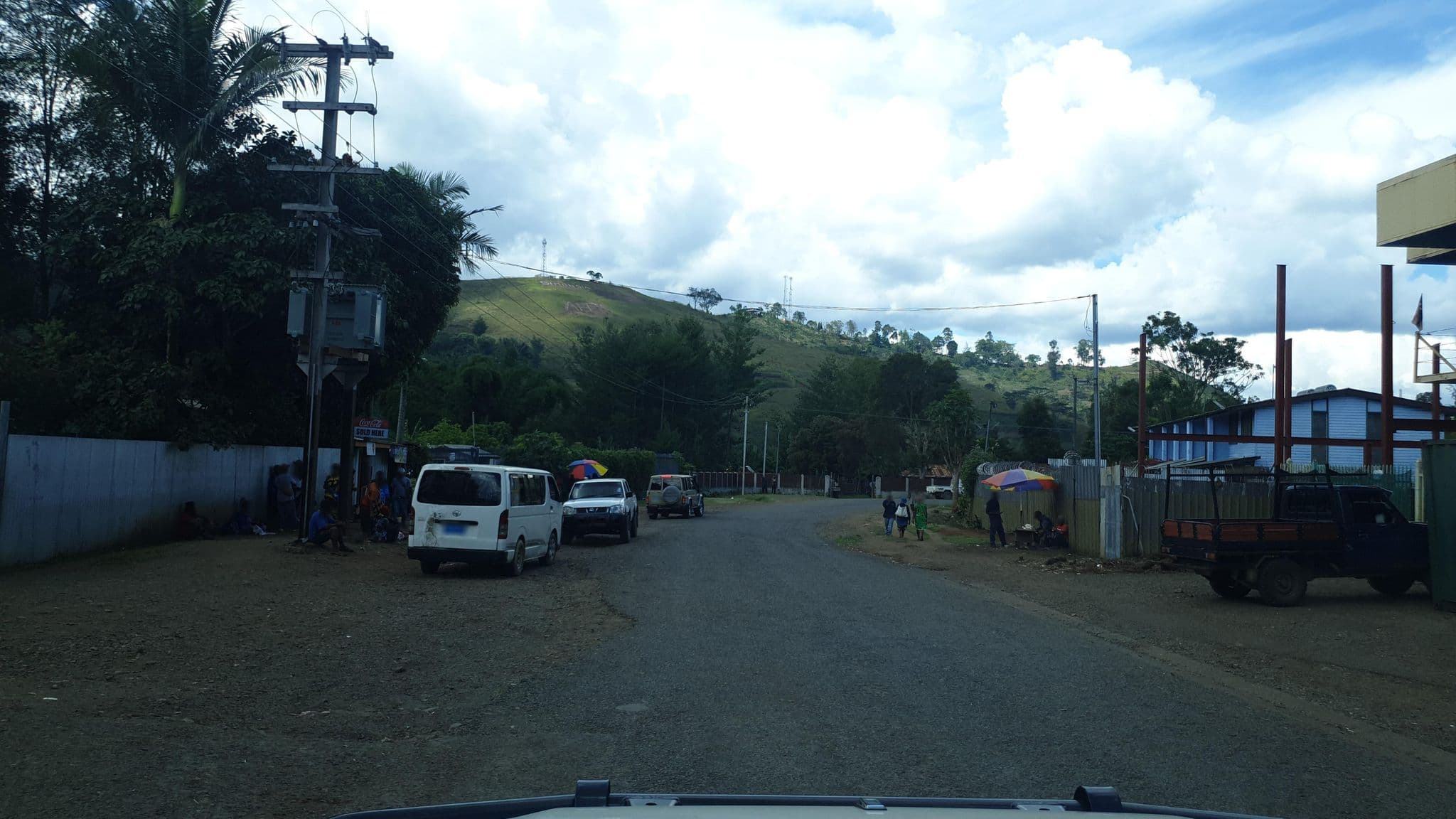 Street view near Kumul Travellers Inn, Goroka — © jthnz (CC BY-SA · Mapillary)