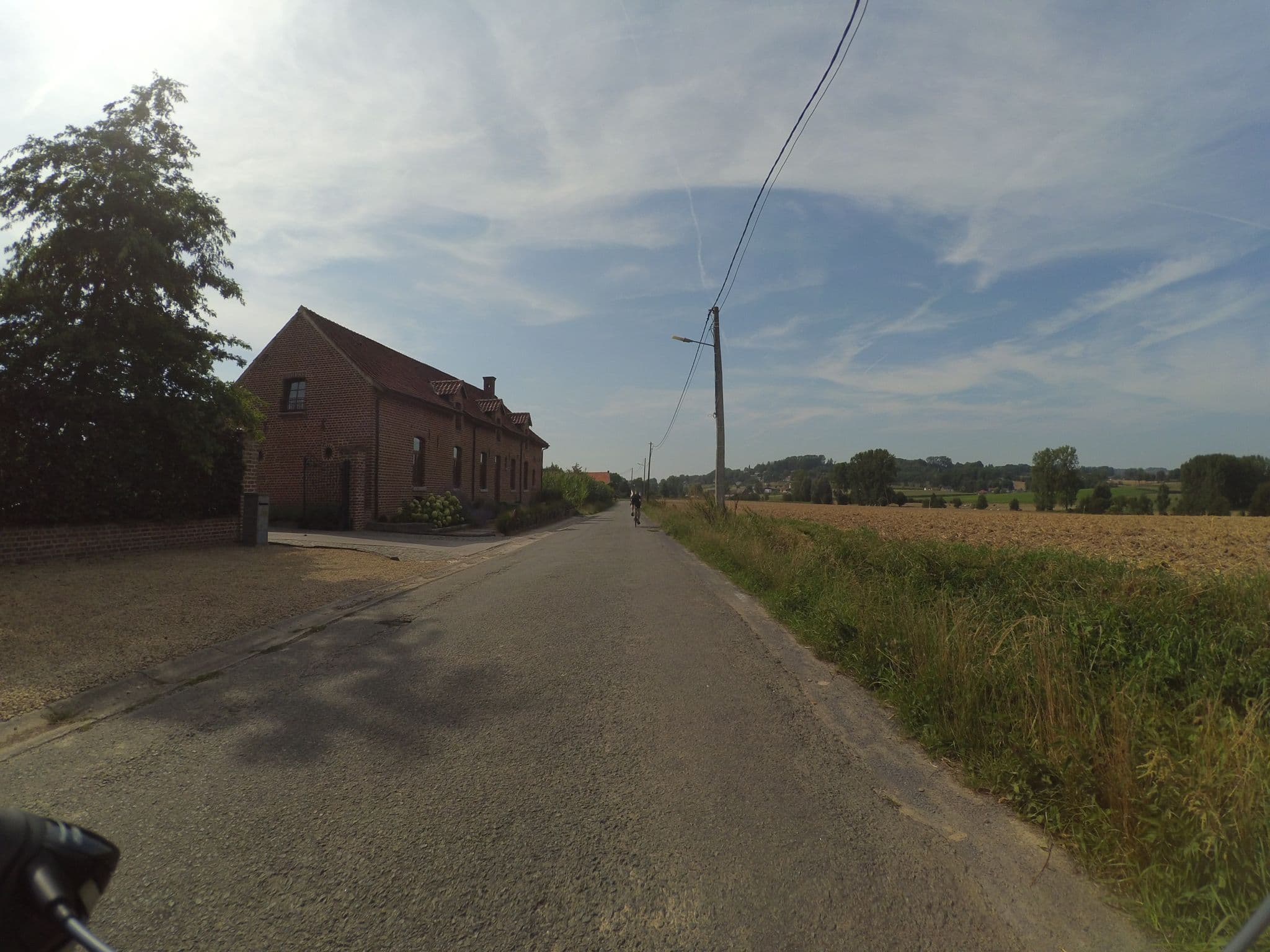 Street view near Les Gîtes des Quatres Chemins, Wodecq — © peewee32 (CC BY-SA · Mapillary)