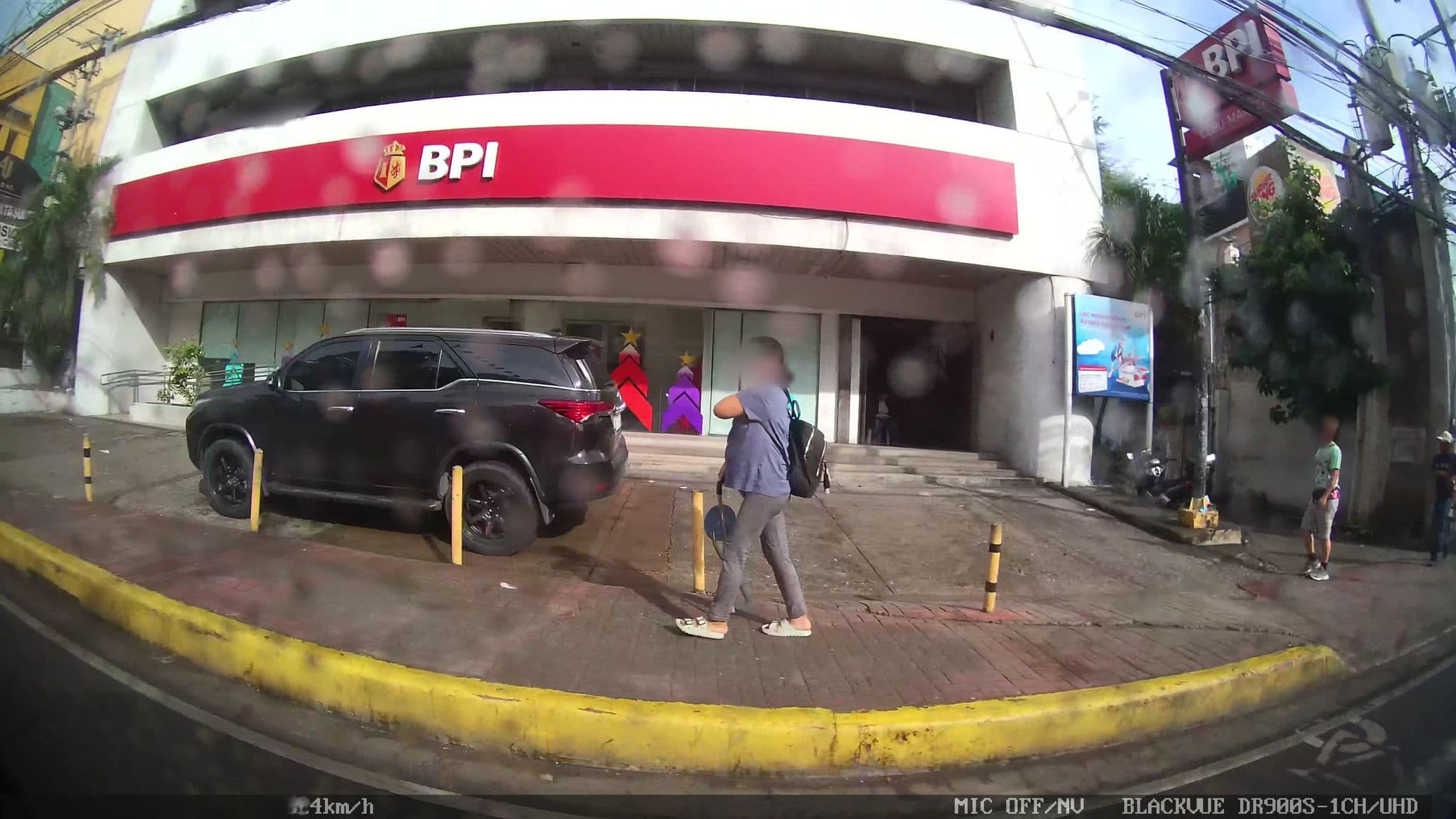Street view near Skyblue Hotel, Cebu City — © Kaart---RIGHT (CC BY-SA · Mapillary)
