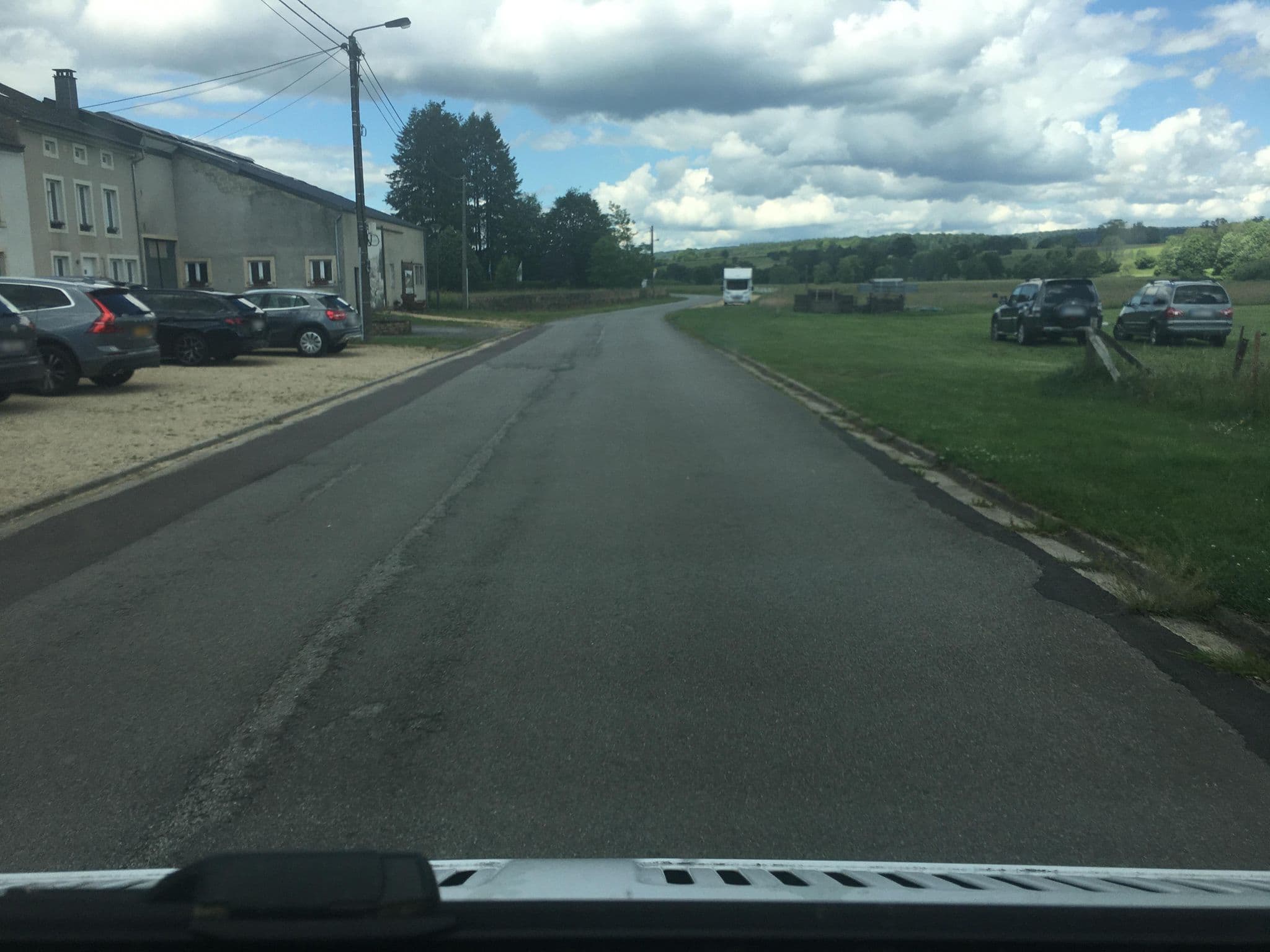Street view near La Bavière, Florenville — © raymond (CC BY-SA · Mapillary)