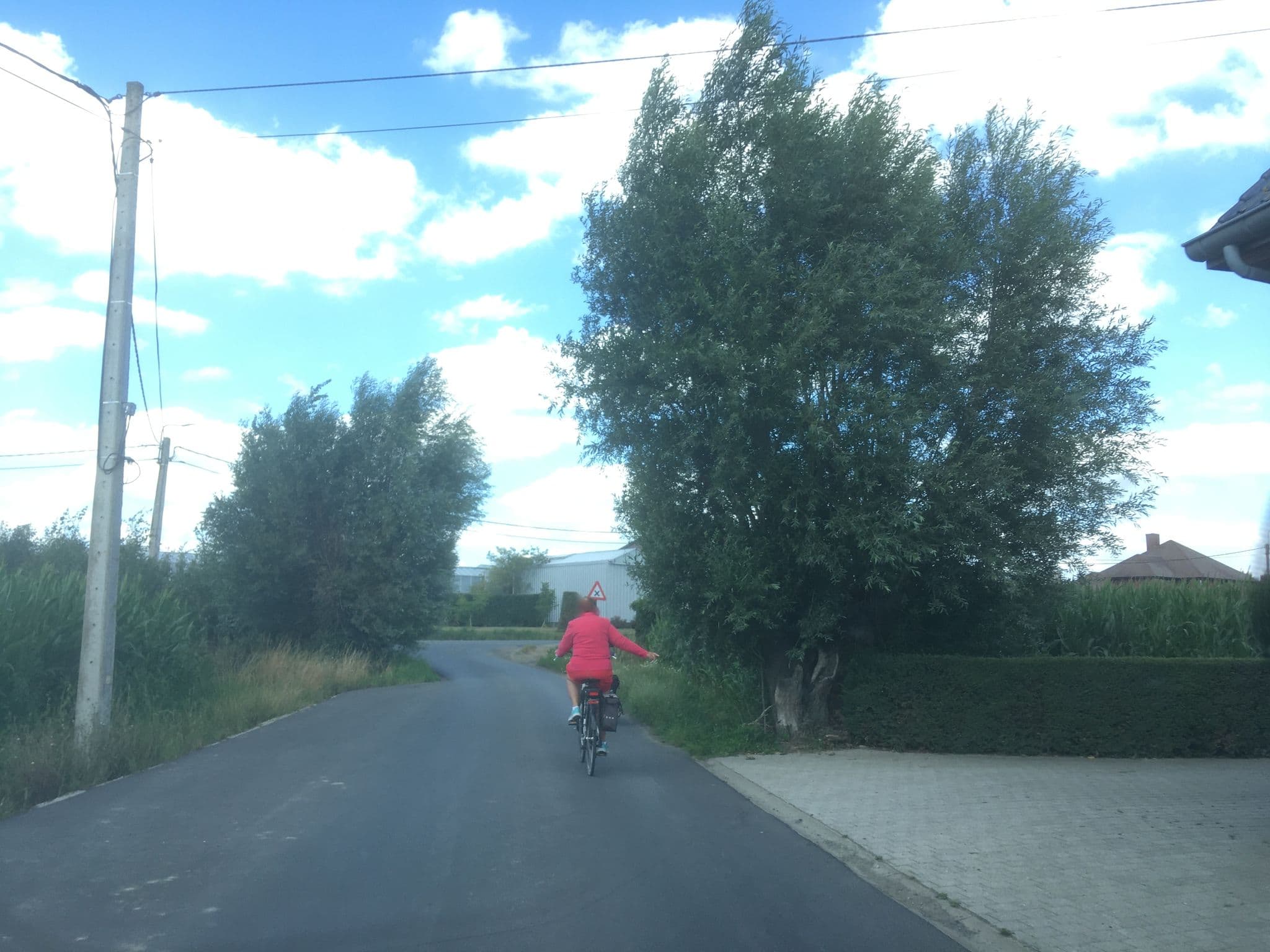 Street view near Maison Mystique, Westrozebeke — © timcouwelier (CC BY-SA · Mapillary)