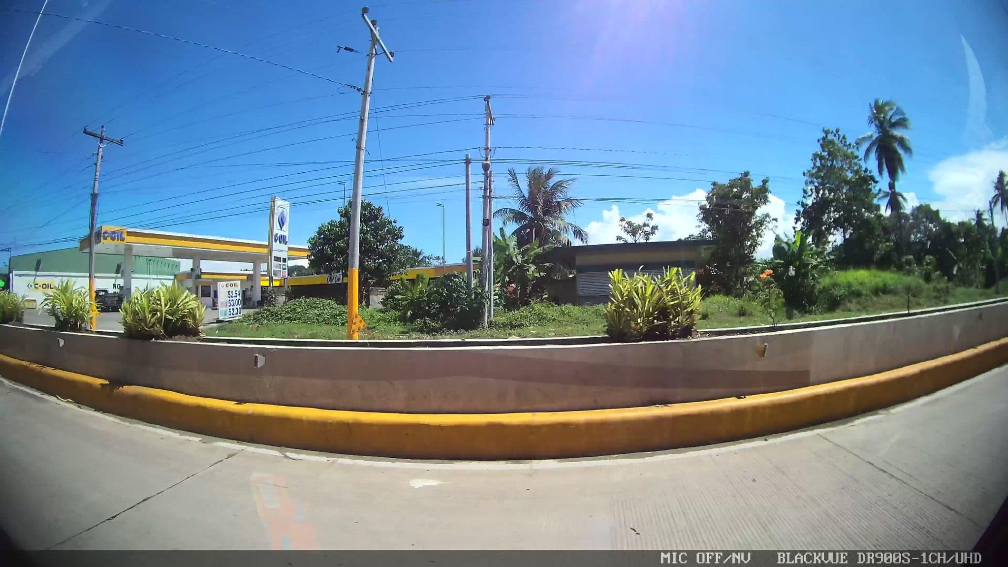Street view near Lucrean Dormitel and Cafe, Balutakay — © Kaart---LEFT (CC BY-SA · Mapillary)