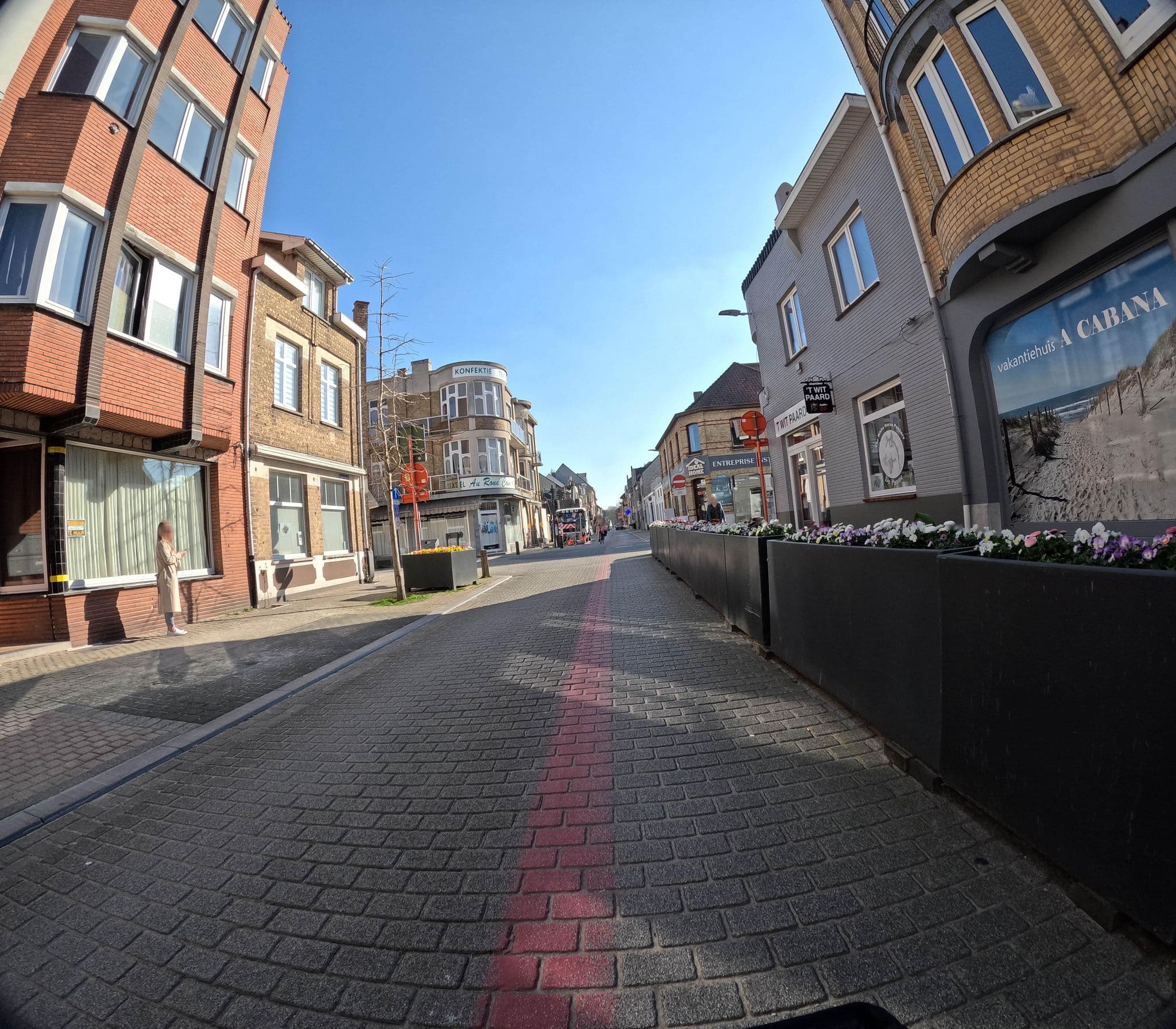 Street view near 't Zeetje, De Panne — © filipc (CC BY-SA · Mapillary)