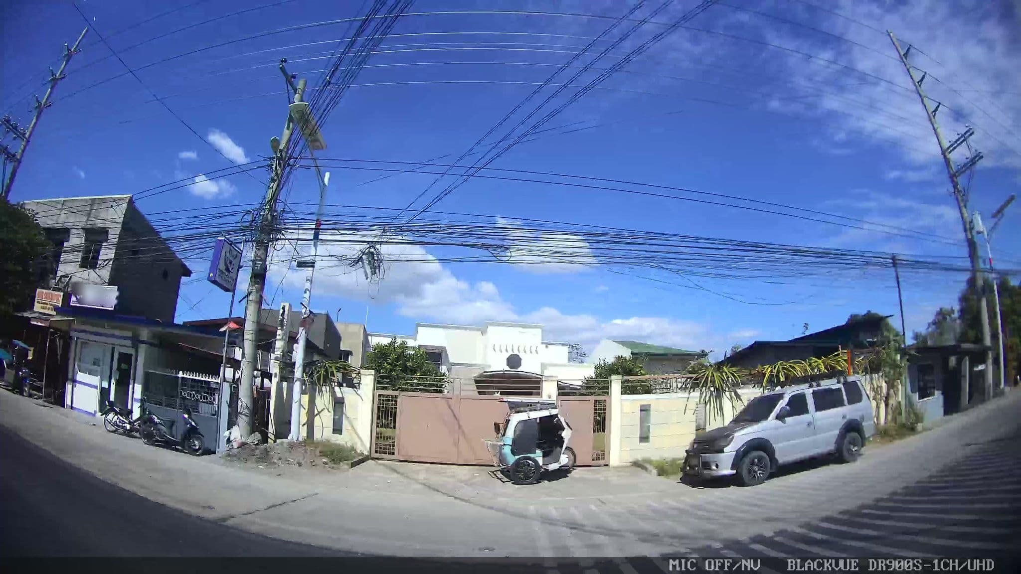 Street view near PB Green Village Hotel, Santa Barbara — © Kaart---LEFT (CC BY-SA · Mapillary)