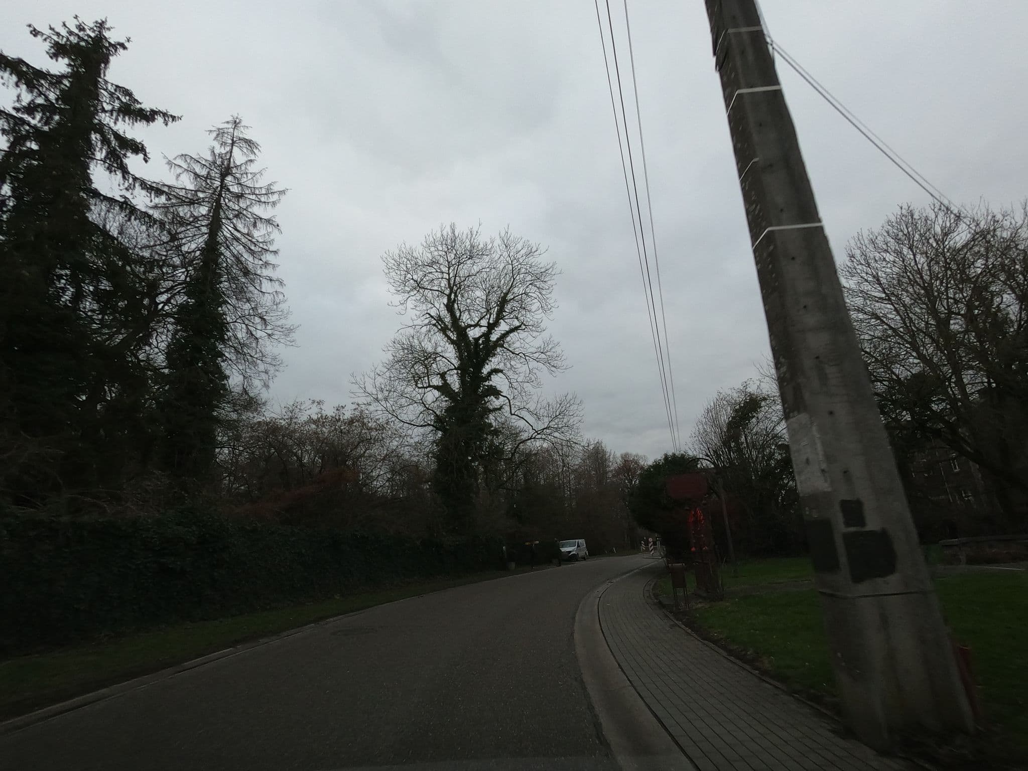 Street view near B&B Het Notarishuis, Visé — © filipc (CC BY-SA · Mapillary)