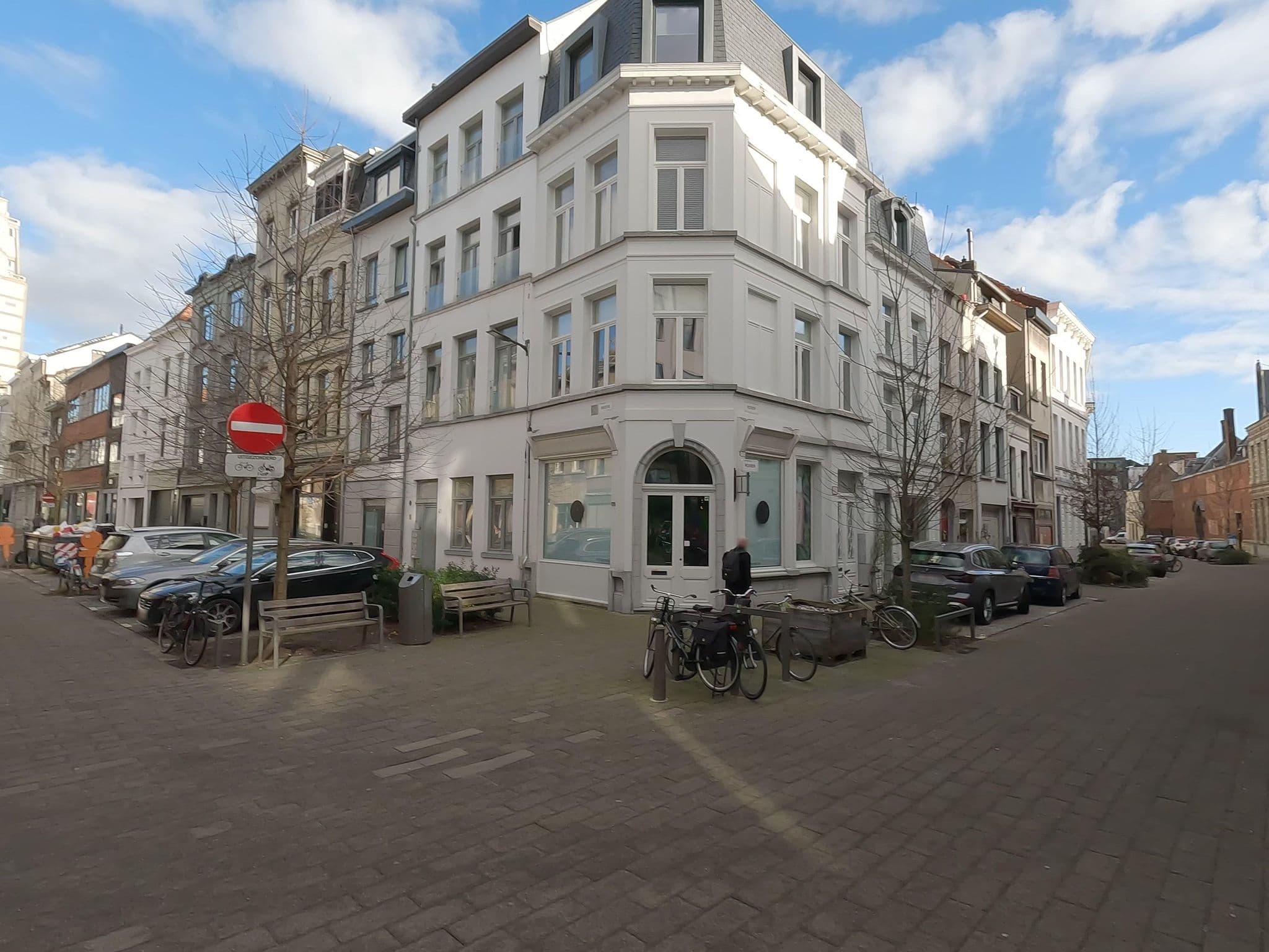 Street view near The 1880 Residence, Antwerp — © koninklijke (CC BY-SA · Mapillary)