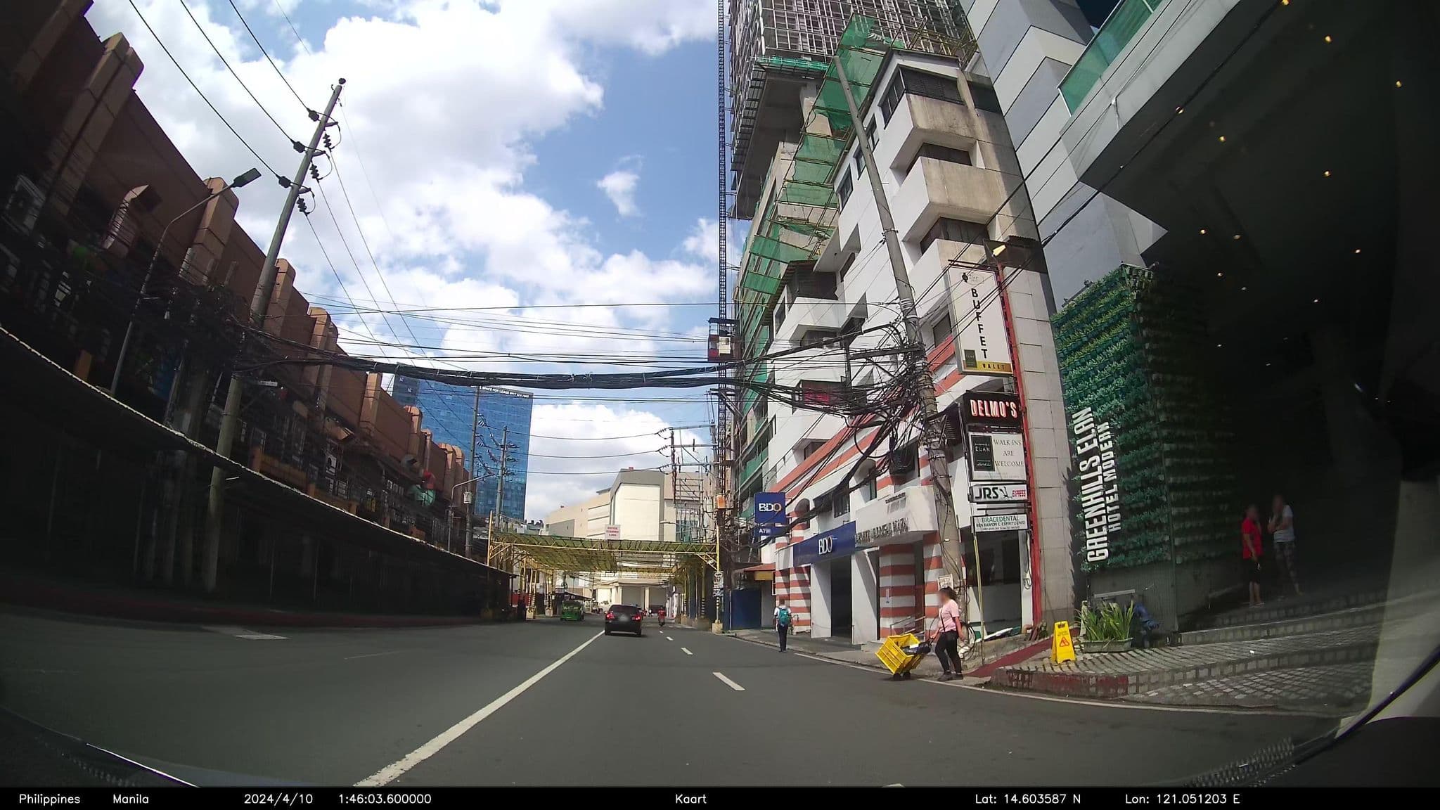 Street view near Swire Elan Hotel Suites Modern, San Juan — © kaart_4 (CC BY-SA · Mapillary)