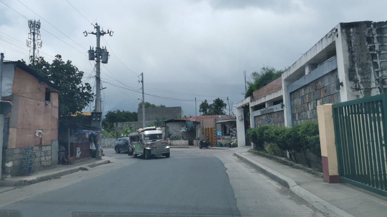 Street view near Tropical Breeze Hotel & Resort, Tanauan — © mappyelic (CC BY-SA · Mapillary)