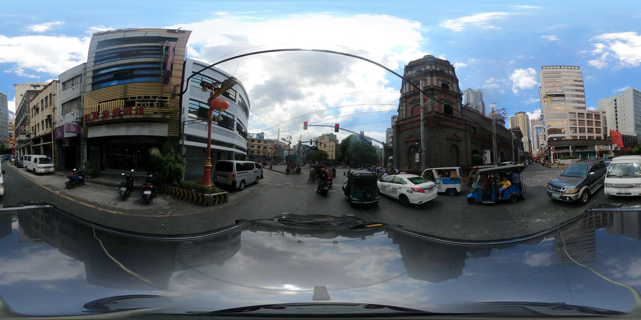 Street view near Ruyi Lucky Hotel, Binondo — © kaart_4 (CC BY-SA · Mapillary)