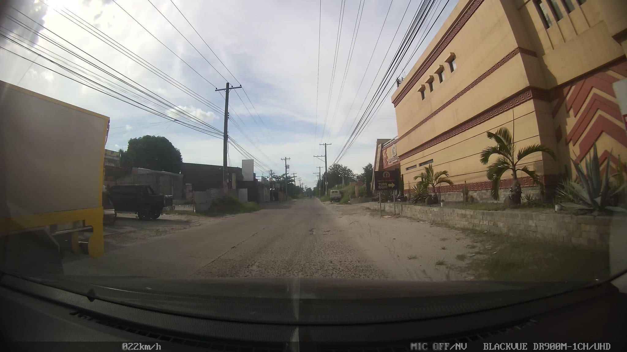 Street view near La Casa Bonita, Calibutbut — © kaart_2 (CC BY-SA · Mapillary)