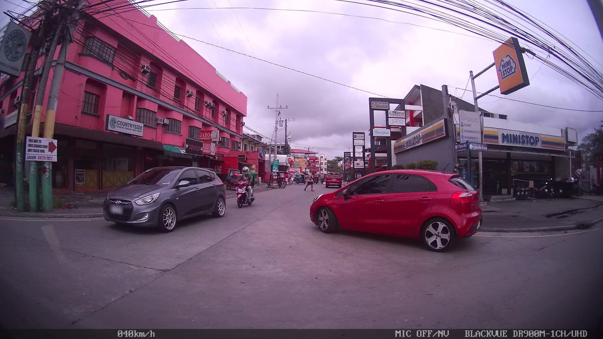 Street view near Pink Paradise, Dasmariñas — © kaart_4 (CC BY-SA · Mapillary)