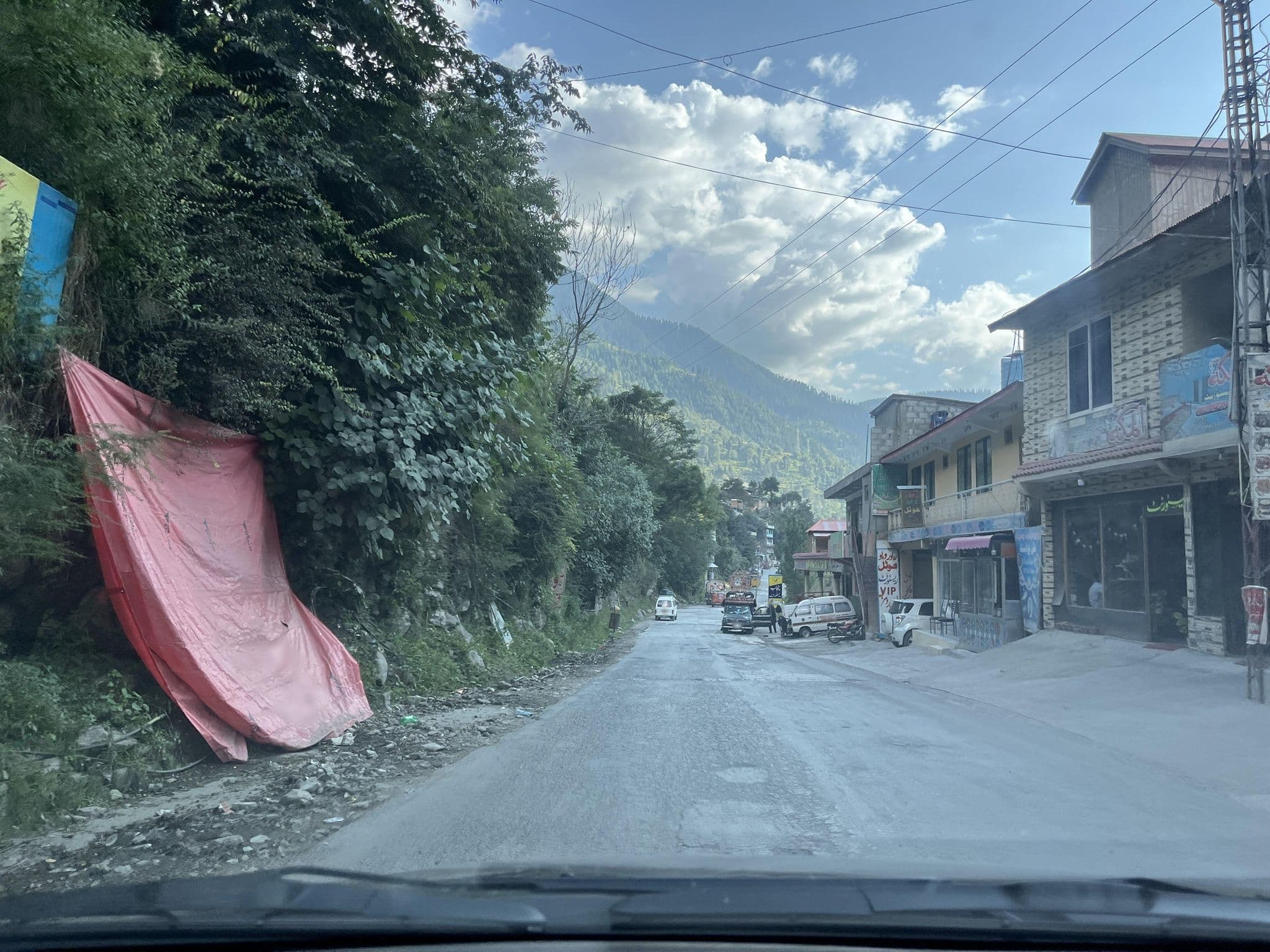 Street view near kaghan, Dregun — © masterofnoroad (CC BY-SA · Mapillary)