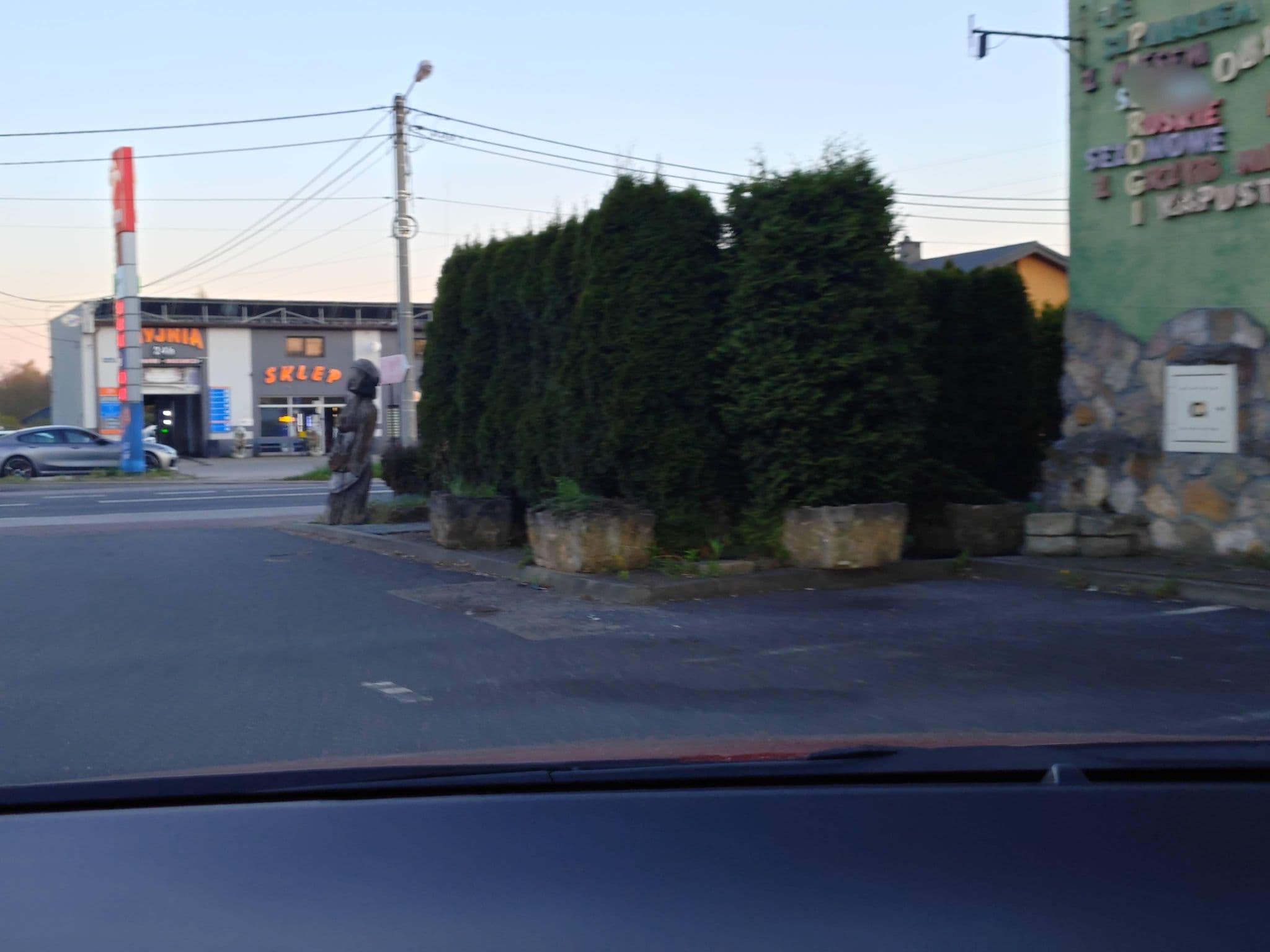 Street view near Karczma "Swojskie Jadło", Trzebinia — © thewartek (CC BY-SA · Mapillary)