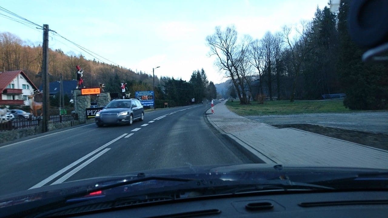 Street view near Wisła mountain spa, Wisła — © sorbovit (CC BY-SA · Mapillary)