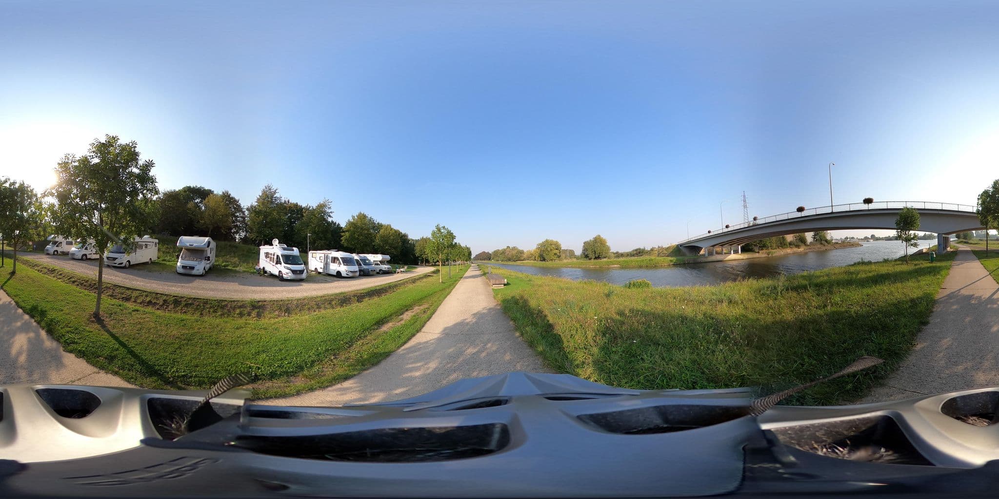 Street view near Kanaaloever Mobilhomeparking, Rekem — © Eebie (CC BY-SA · Mapillary)