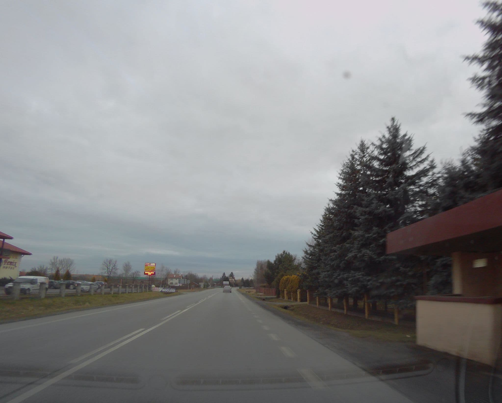 Street view near Hotel Restauracja FENIX, Trzebownisko — © sashabrava (CC BY-SA · Mapillary)