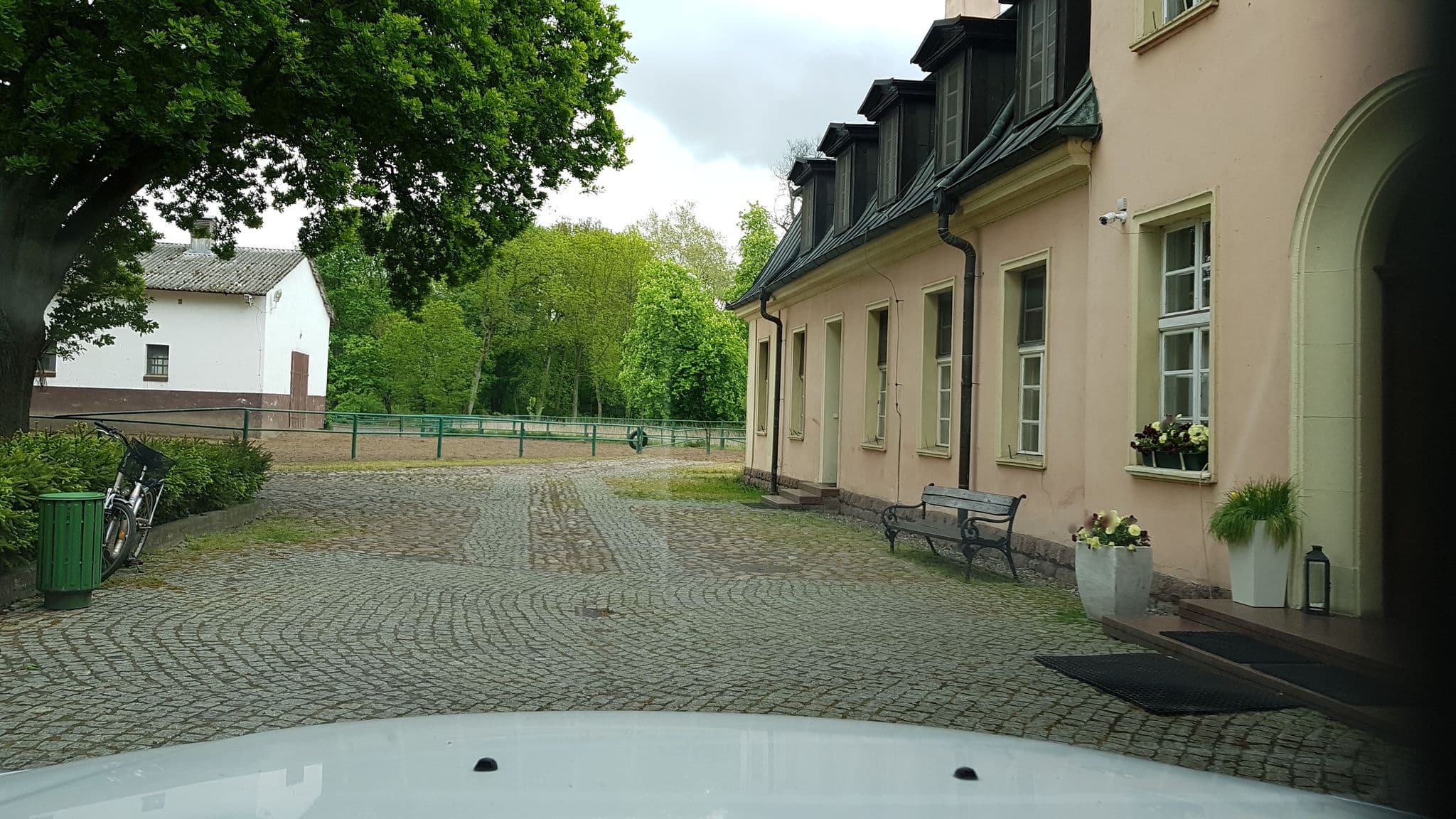 Street view near Dworek Bielin, Mieszkowice — © masterofnoroad (CC BY-SA · Mapillary)