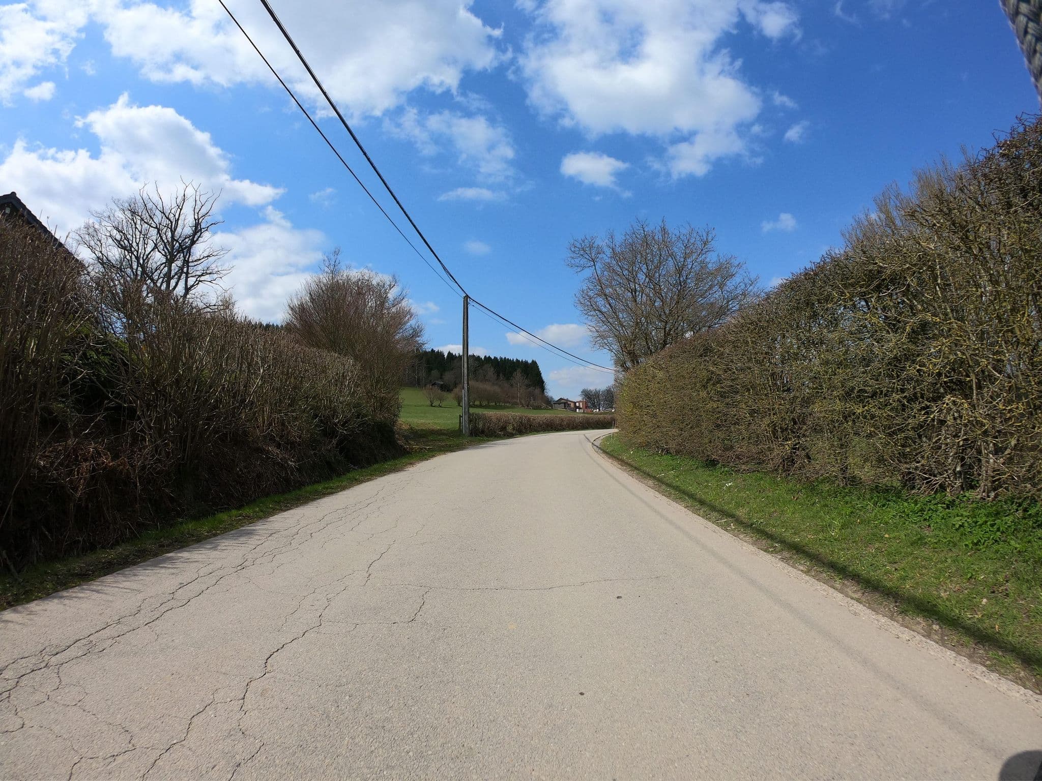 Street view near Le Champ Madame, Stavelot — © bartjakob1 (CC BY-SA · Mapillary)