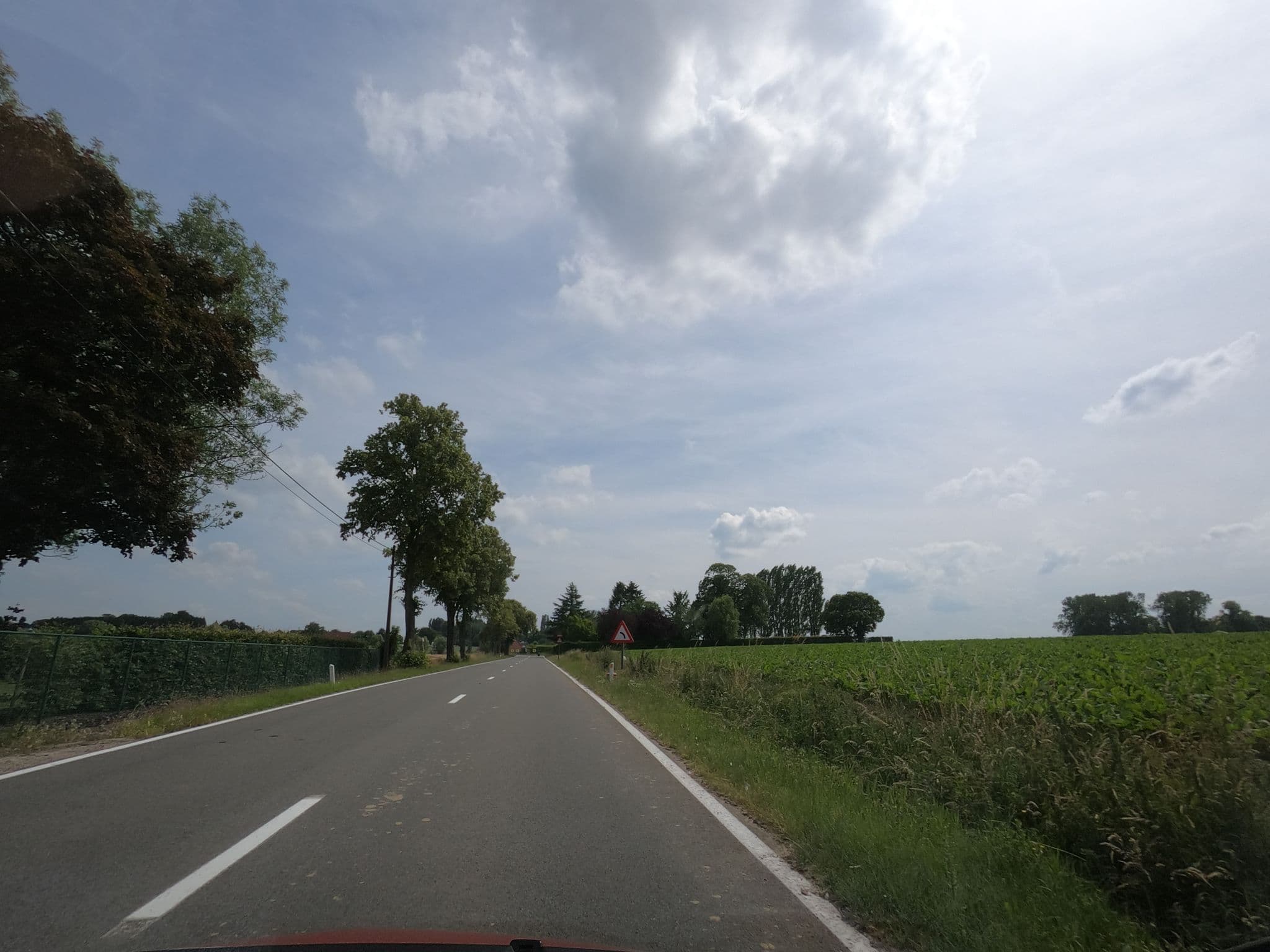 Street view near Hof Leskensdaele, Viane — © filipc (CC BY-SA · Mapillary)