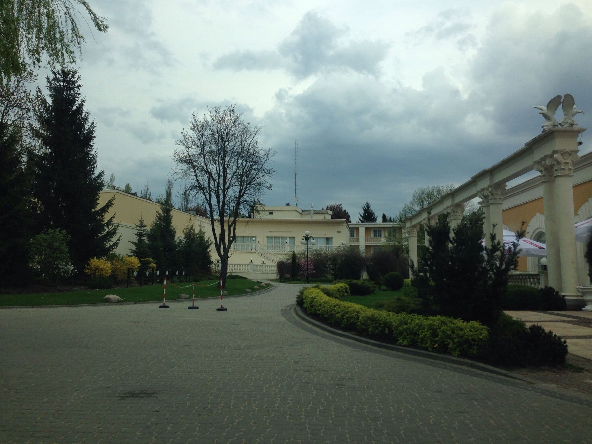 Street view near Hotel Windsor Jachranka, Wieliszew — © fundacja_geolife (CC BY-SA · Mapillary)