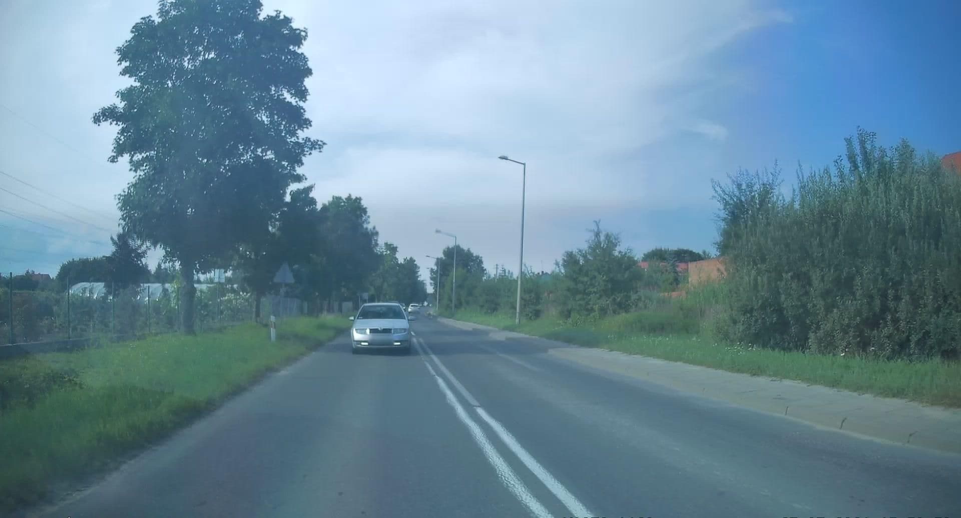 Street view near Hotel Restauracja Słoneczny Dwór, Opoczno — © edc22 (CC BY-SA · Mapillary)