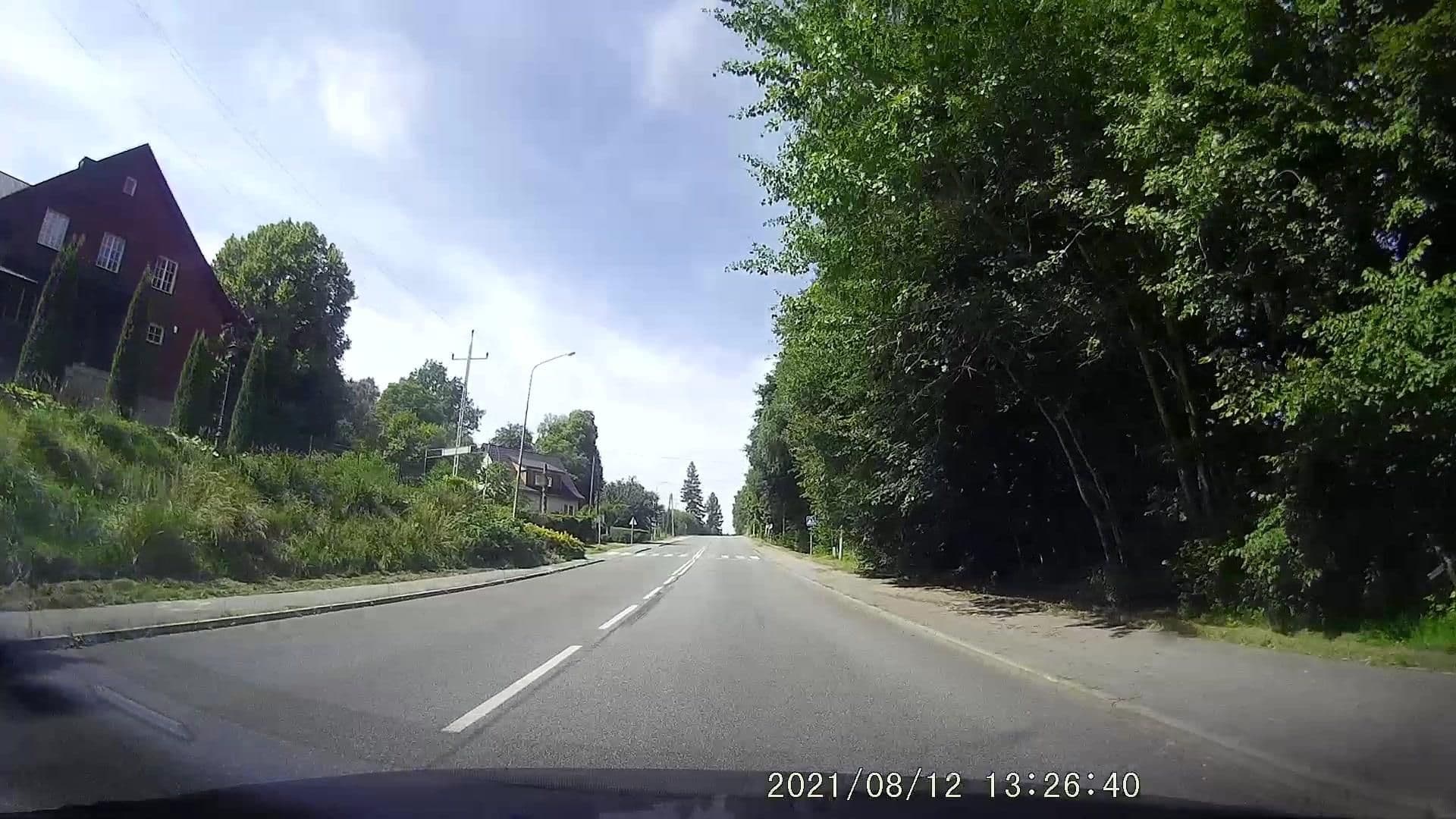 Street view near Willa Skalniak, Lądek-Zdrój — © dasza (CC BY-SA · Mapillary)