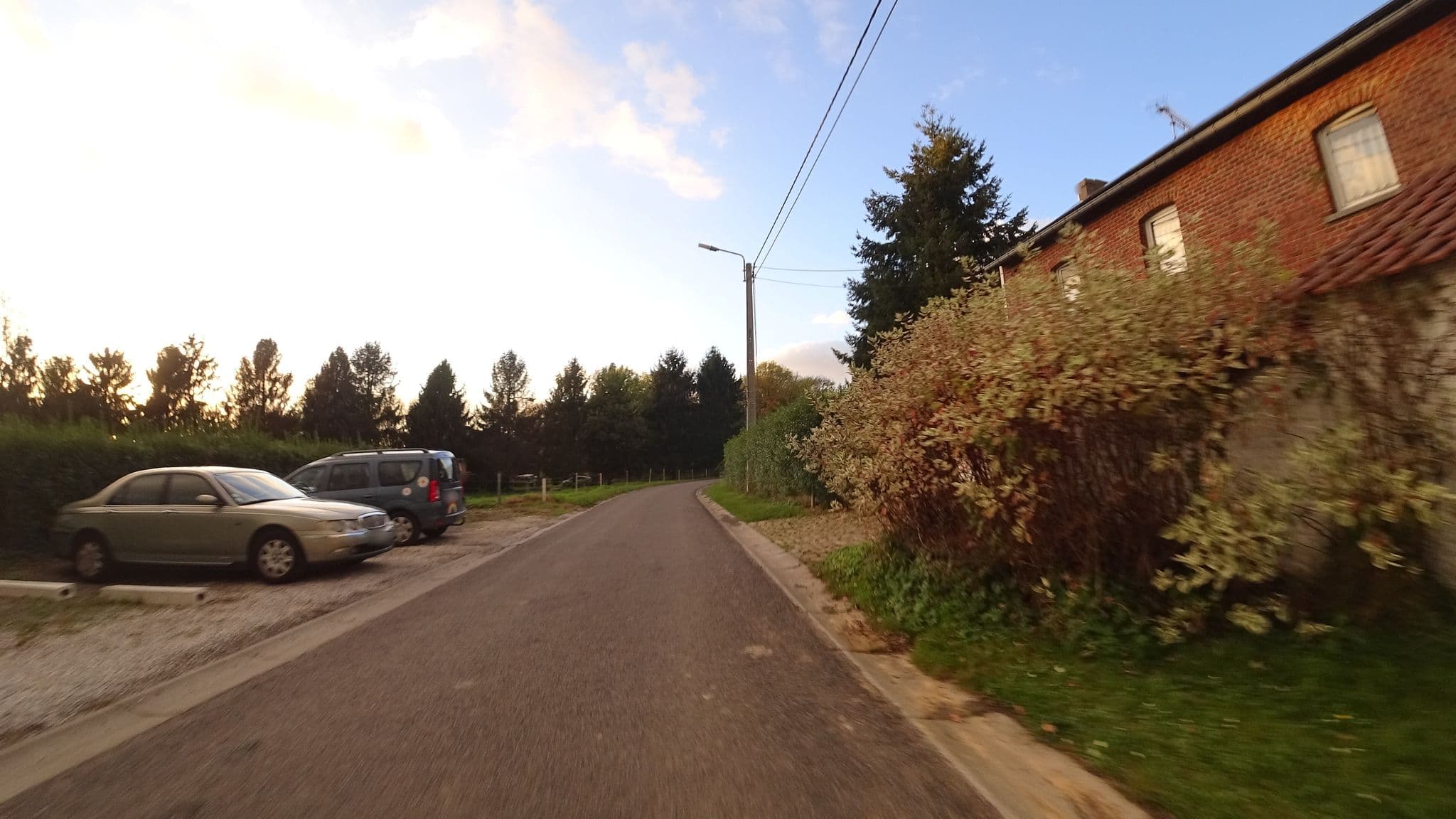 Street view near La Bergerie, Rhisnes — © vbombaerts (CC BY-SA · Mapillary)